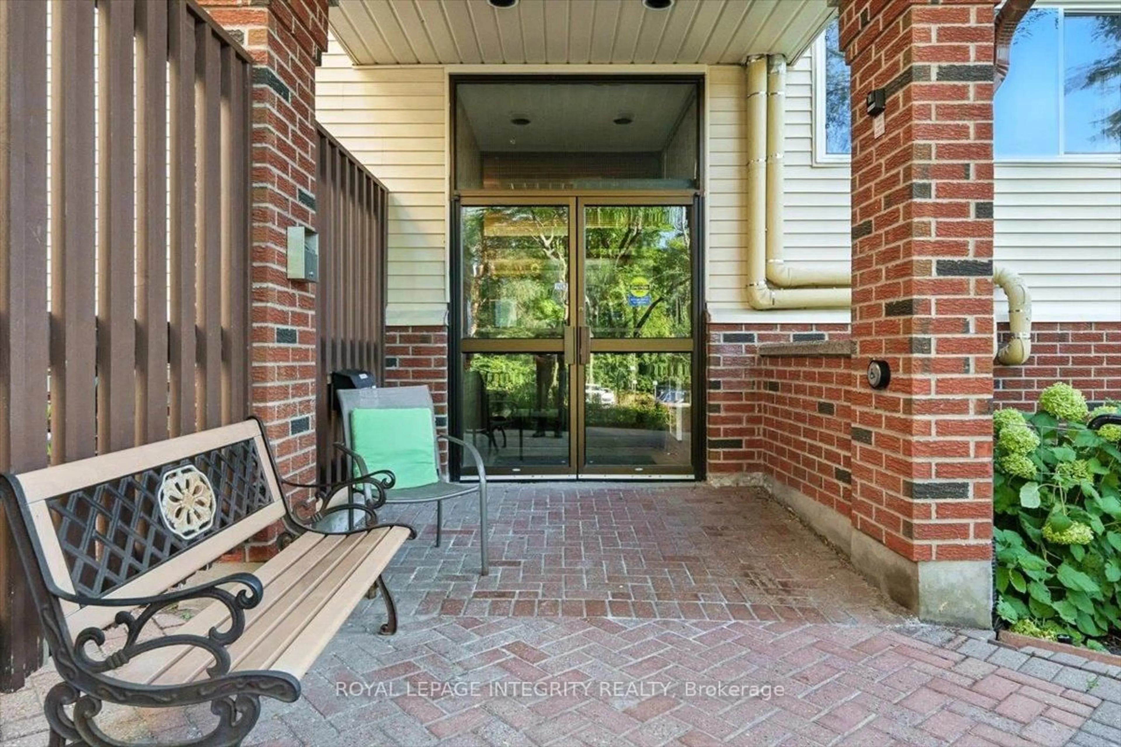 Unknown for 6470 Bilberry Dr #201, Ottawa Ontario K1C 4P1
