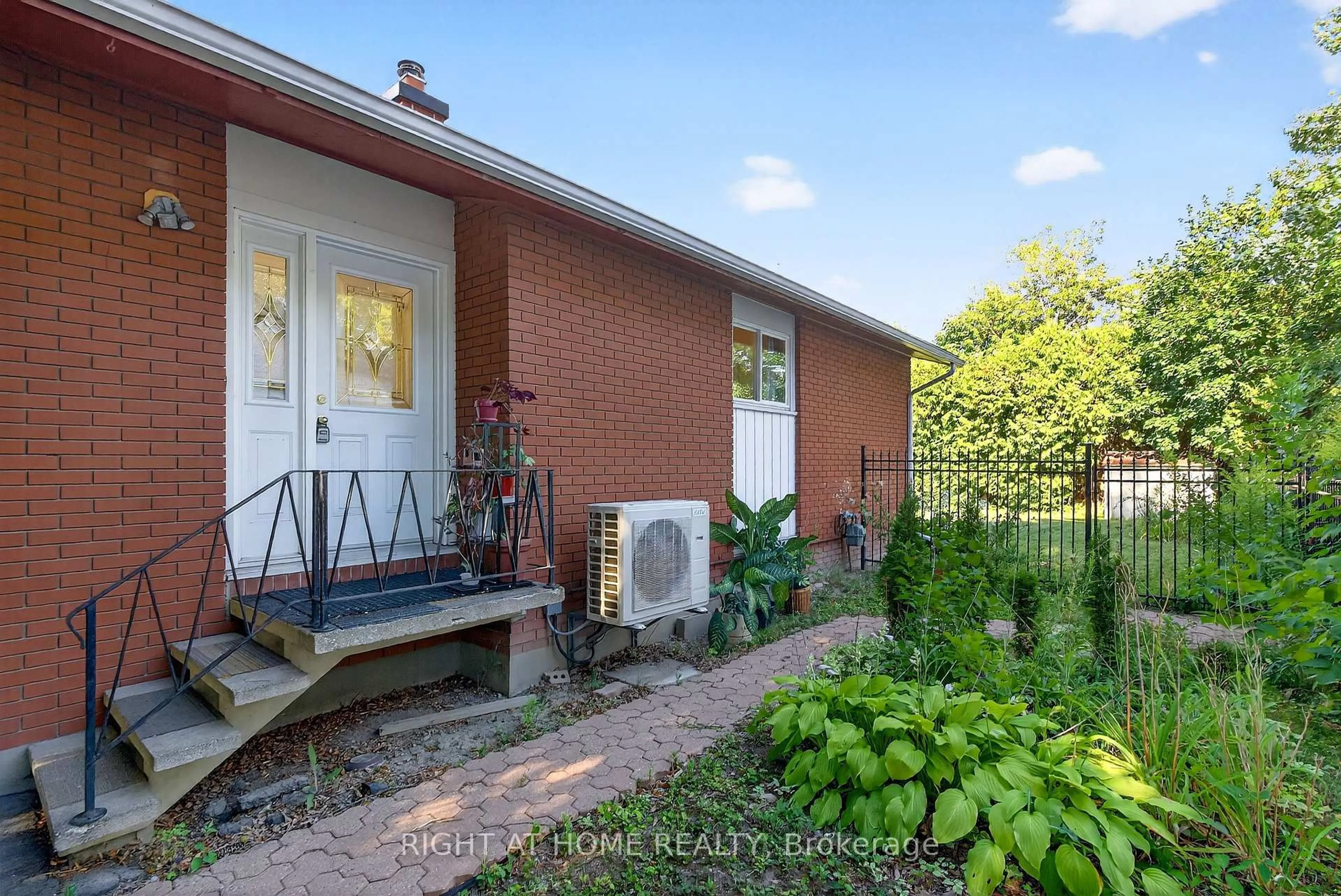 Home with brick exterior material, street for 1153 ADIRONDACK Dr, Carleton Place Ontario K2C 2V2