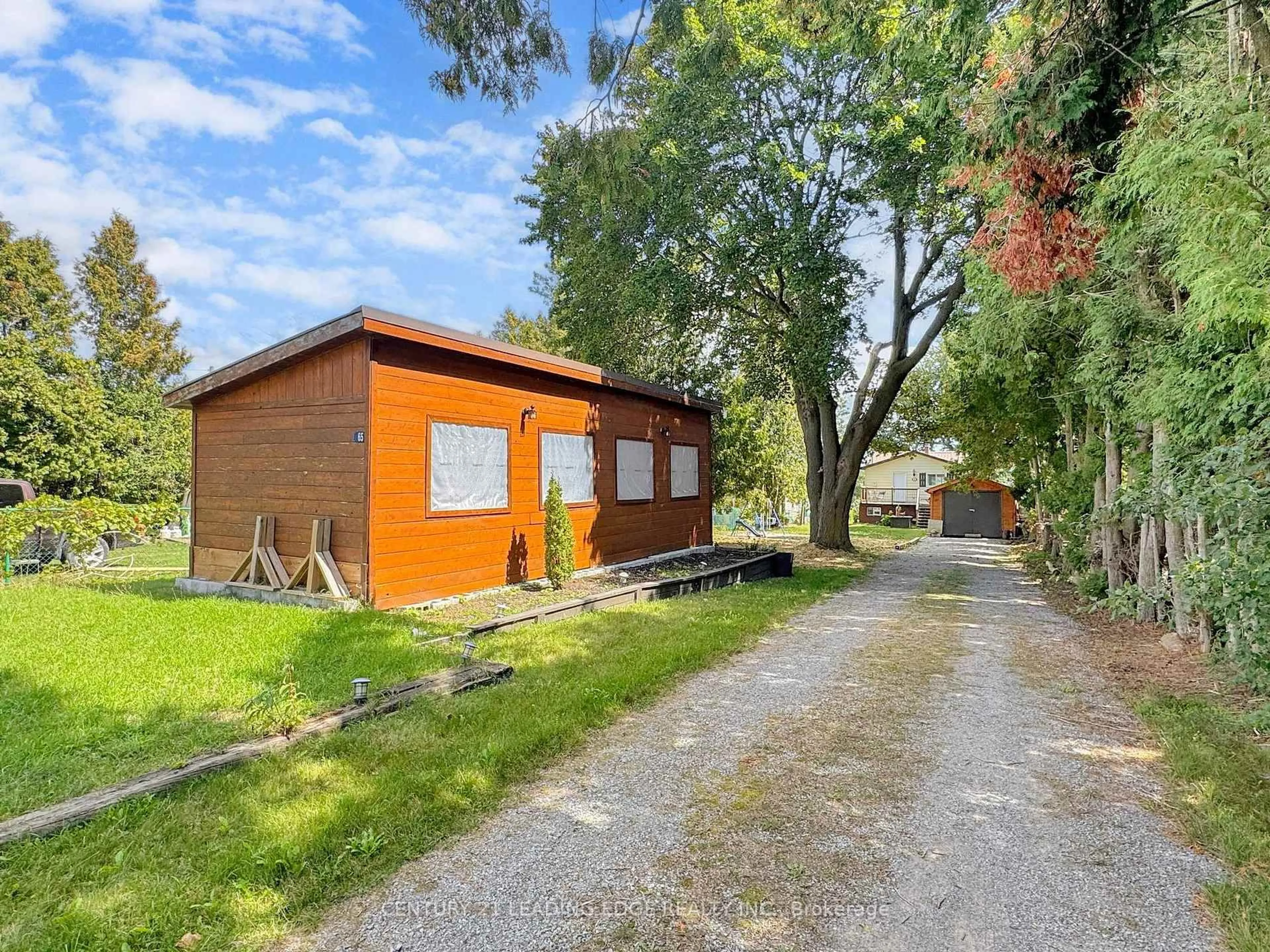 Shed for 65 Druan Dr, Kawartha Lakes Ontario L9L 1B6