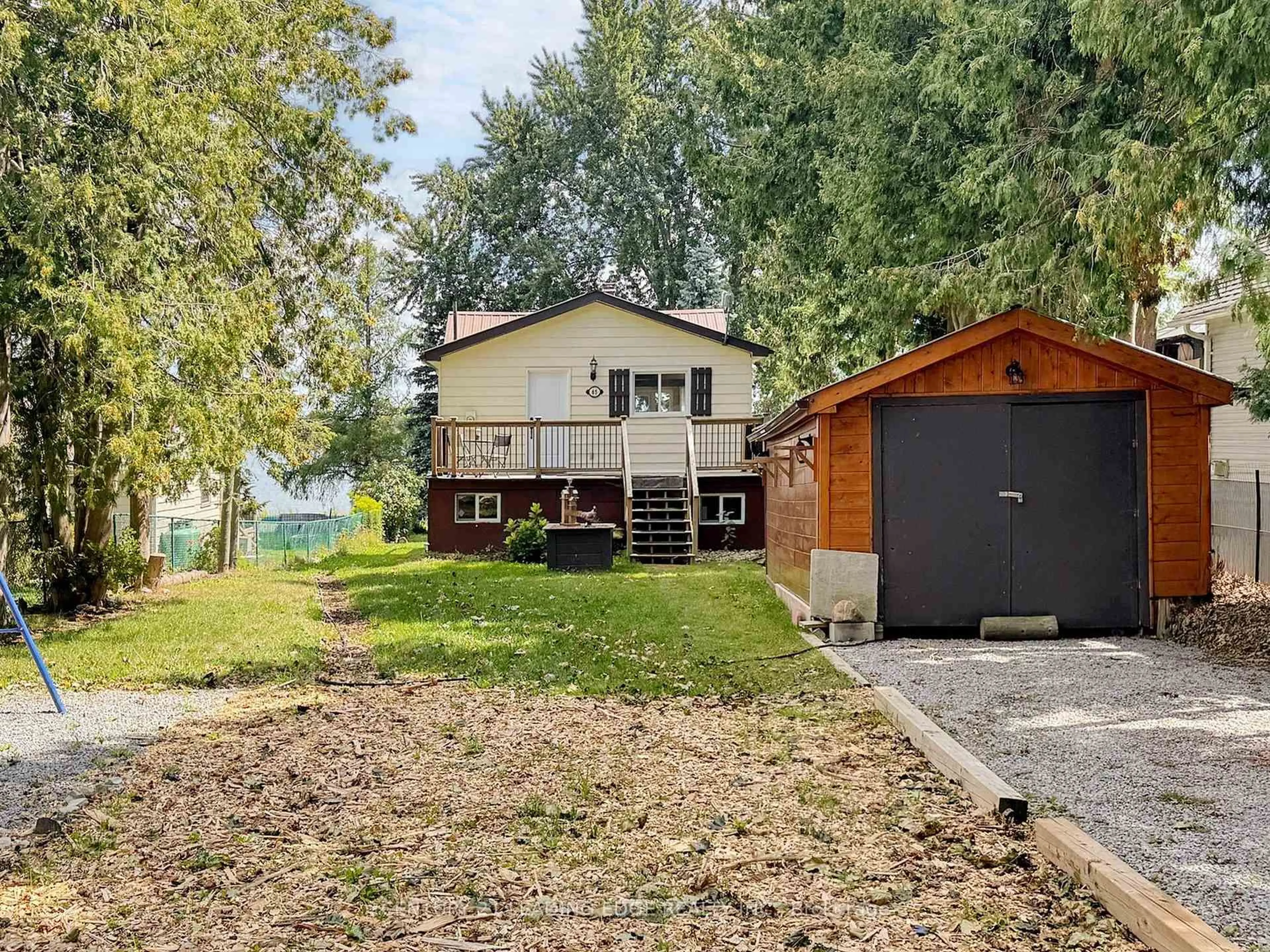 A pic from outside/outdoor area/front of a property/back of a property/a pic from drone, street for 65 Druan Dr, Kawartha Lakes Ontario L9L 1B6