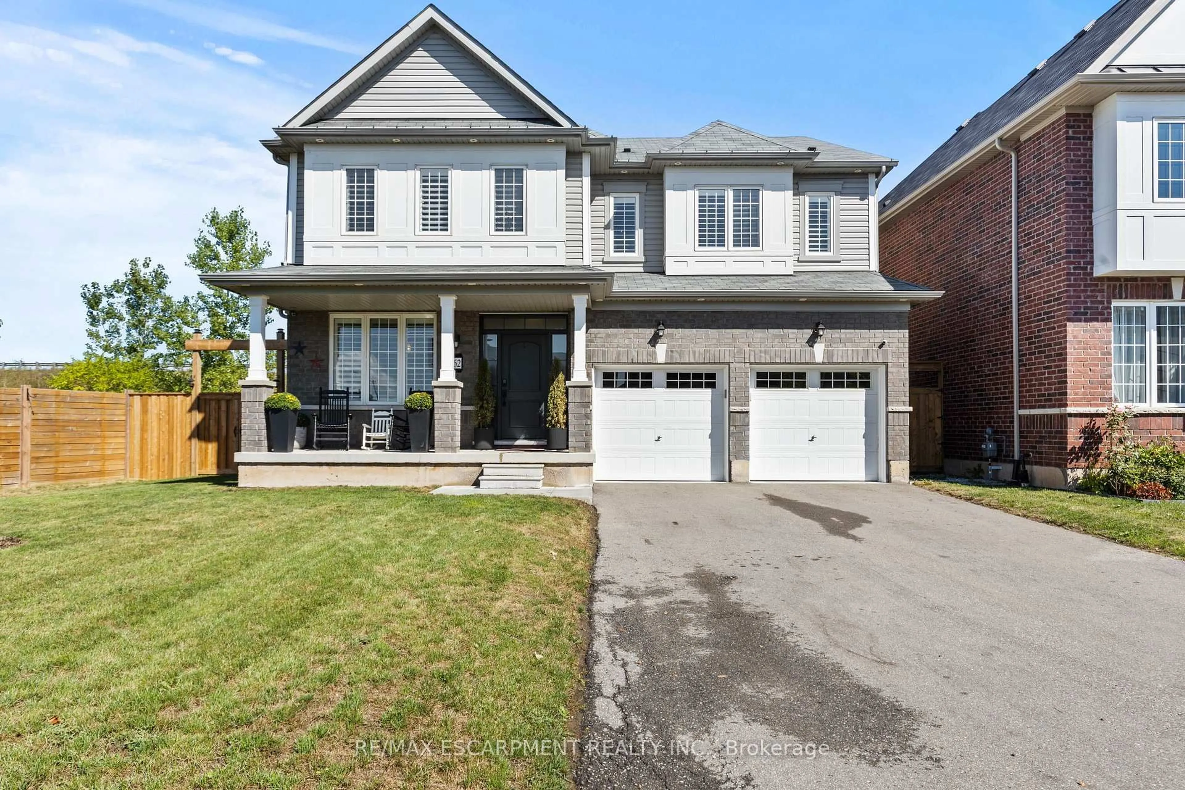 Home with brick exterior material, street for 62 Esther Cres, Thorold Ontario L3B 0G2