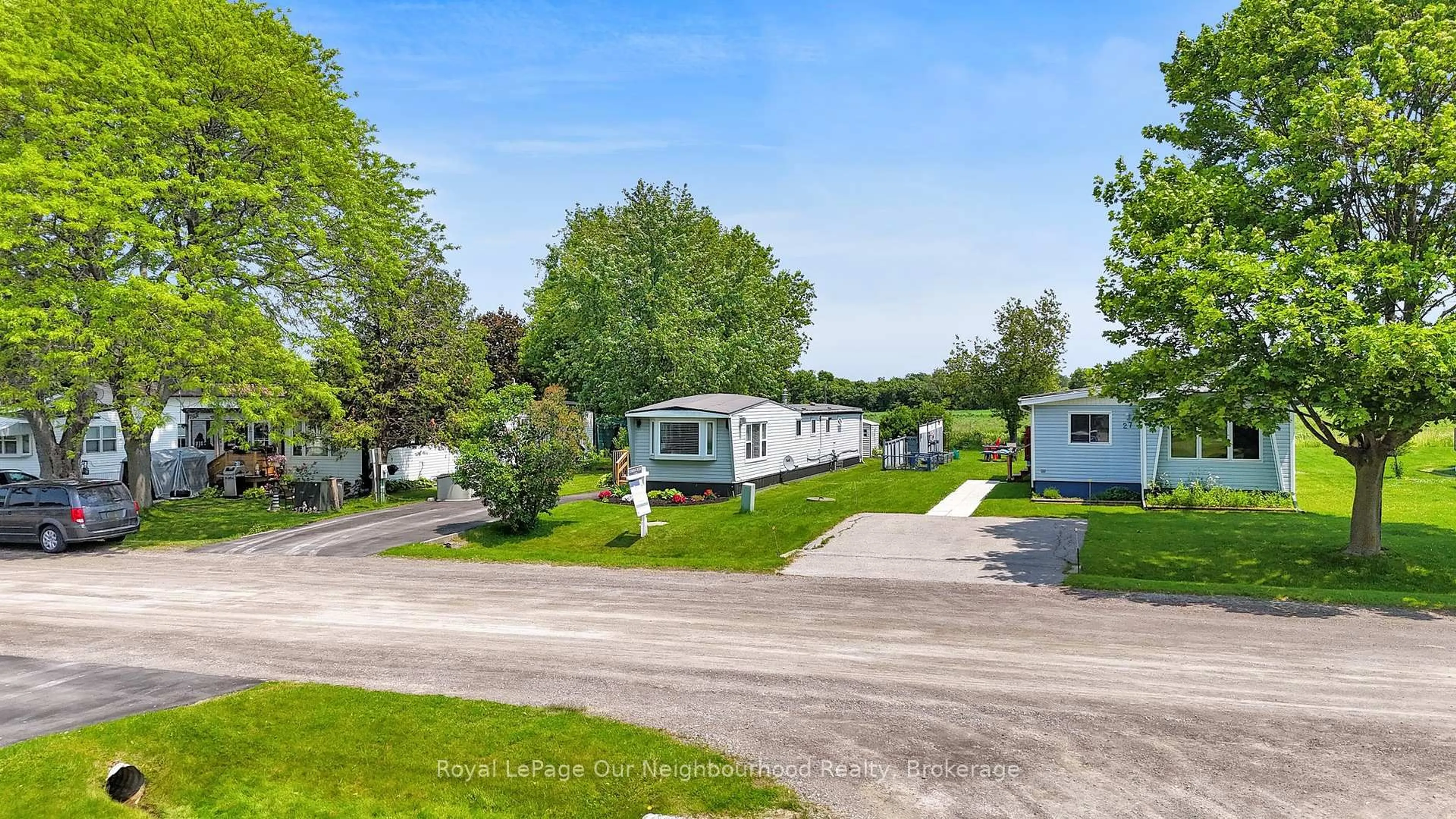 A pic from outside/outdoor area/front of a property/back of a property/a pic from drone, water/lake/river/ocean view for 29 Hillview Dr, Hamilton Township Ontario K9A 0X1