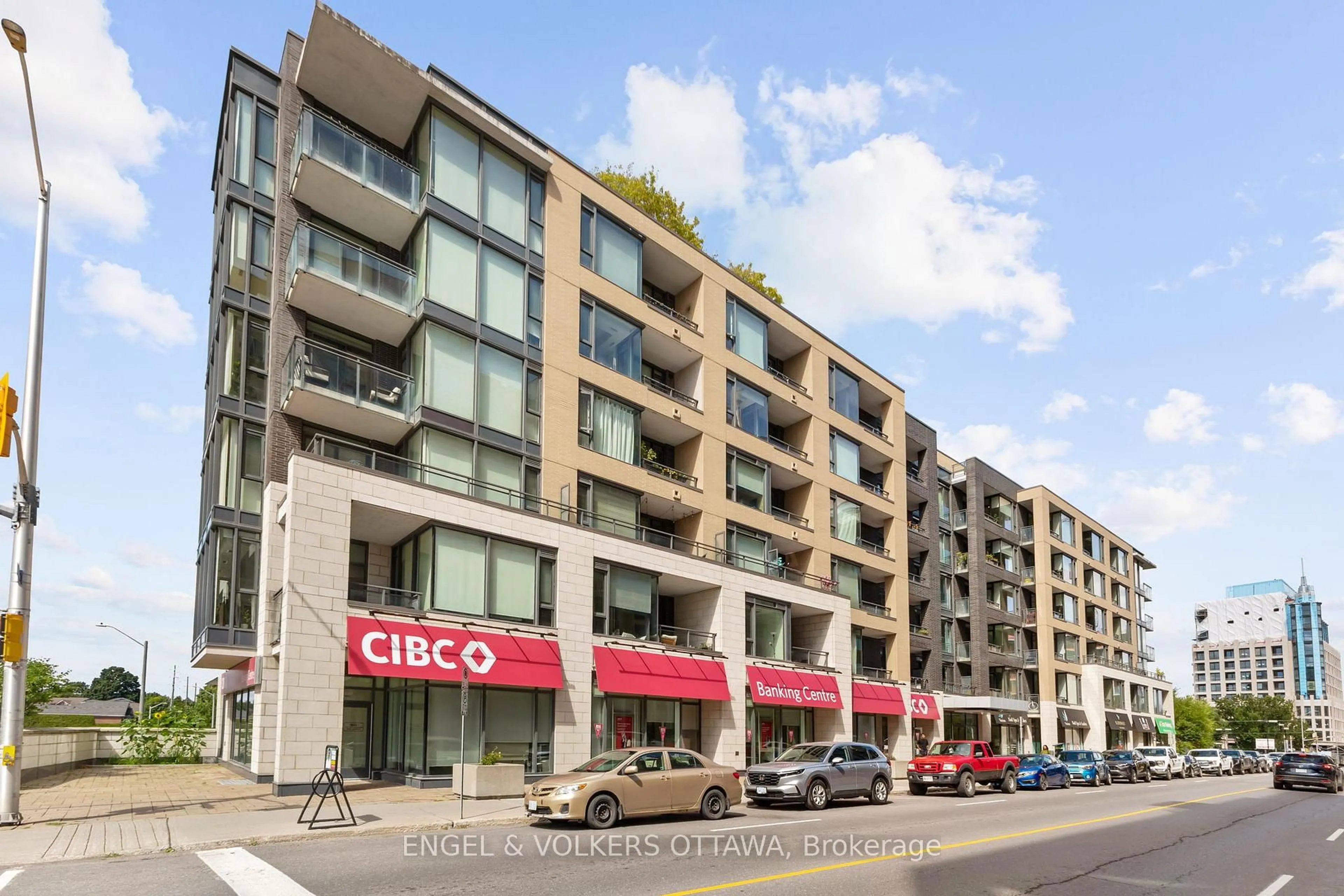 Patio, street for 101 Richmond Rd #503, Ottawa Ontario K1Z 0A6