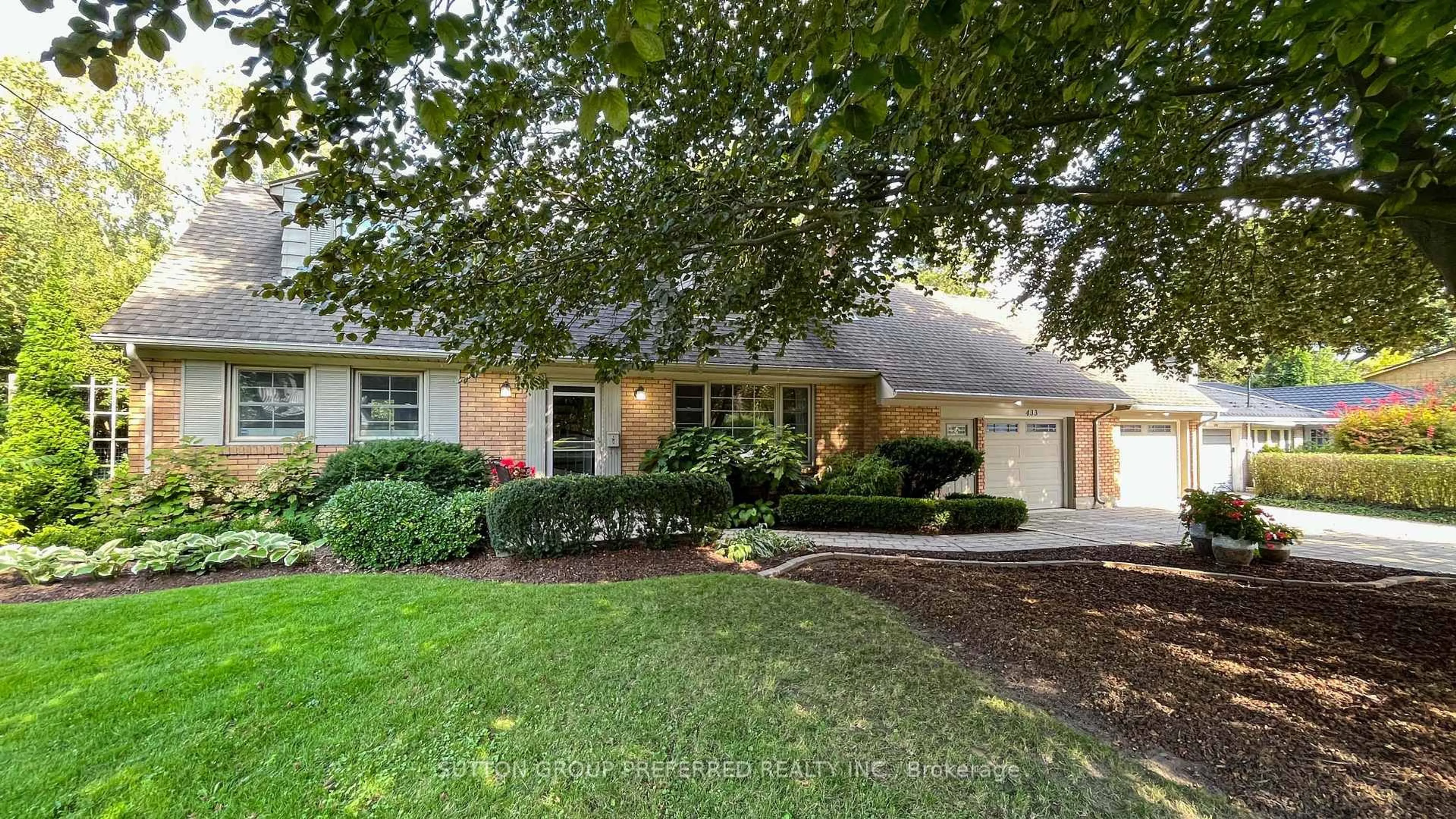 Home with brick exterior material, street for 433 West Mile Rd, London North Ontario N6H 3M3