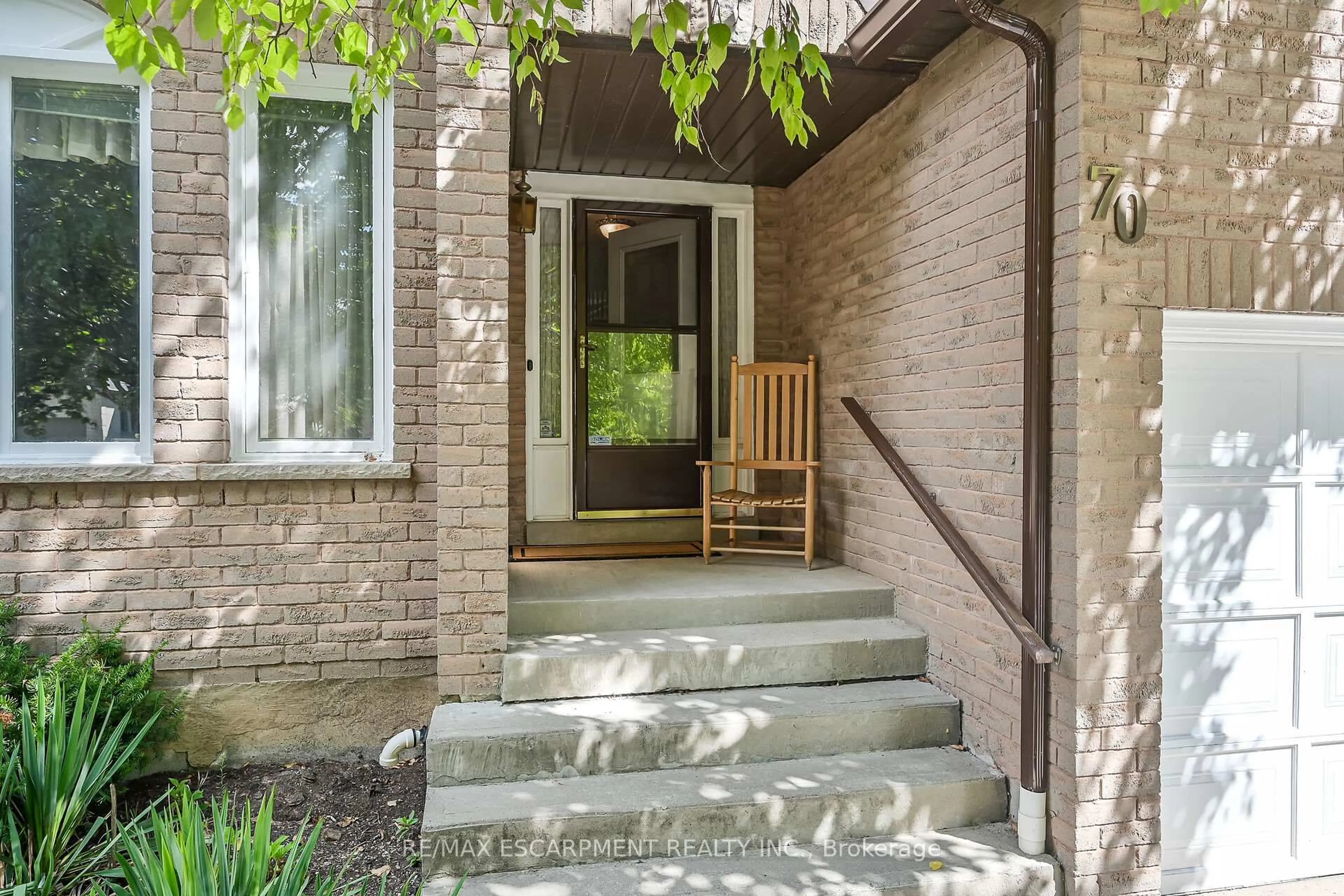Unknown for 70 Golfview Cres, Hamilton Ontario L9H 6T6