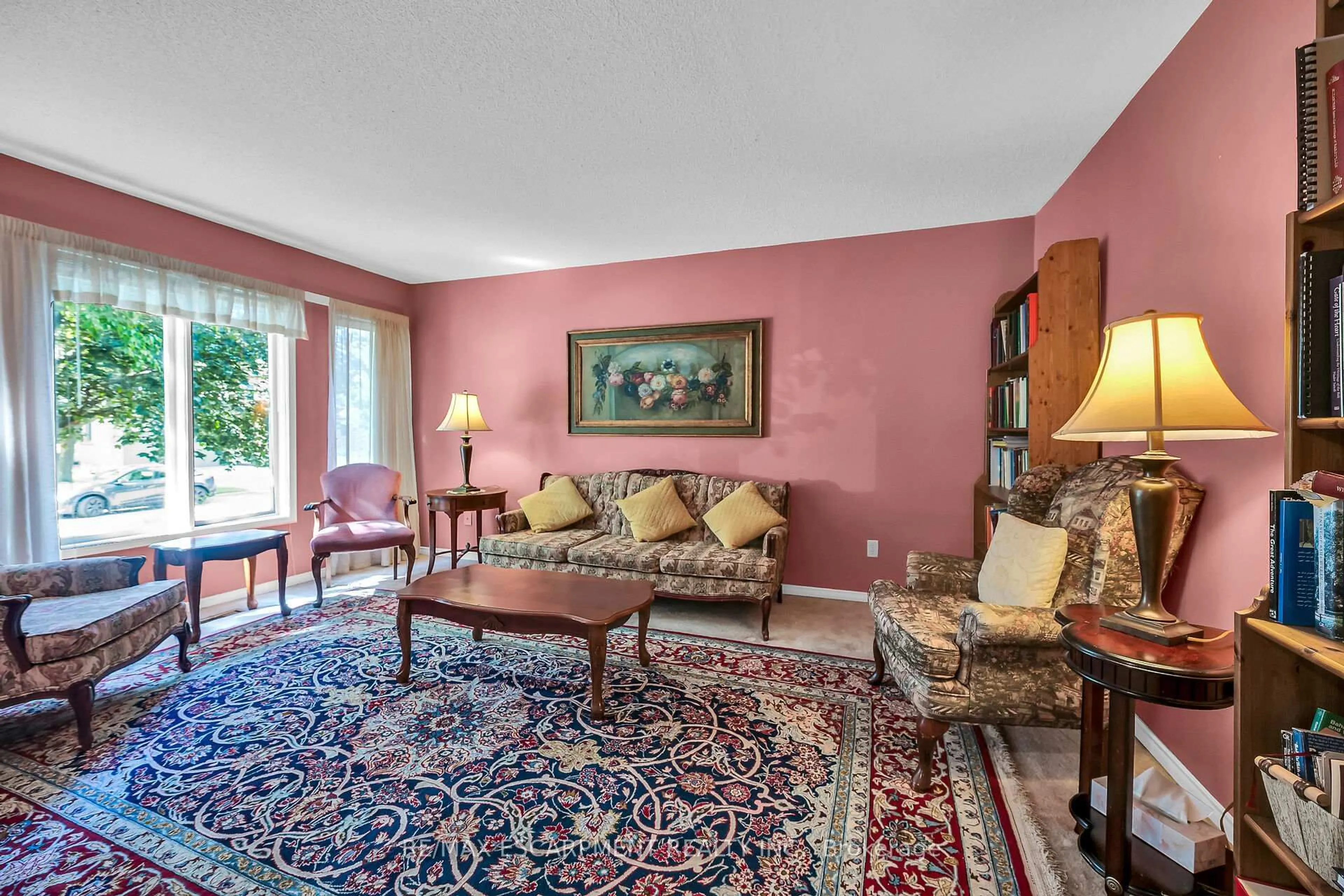 Unknown for 70 Golfview Cres, Hamilton Ontario L9H 6T6