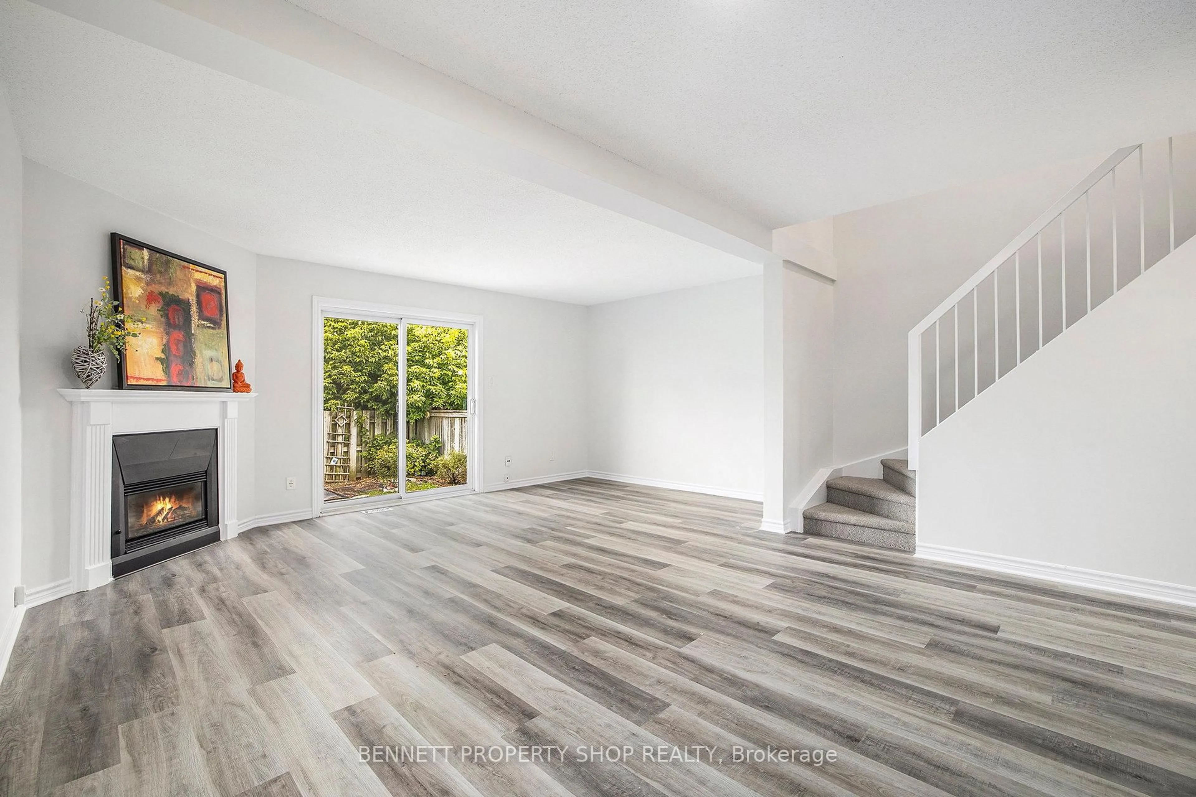 A pic of a room for 43 Clarkson Cres, Ottawa Ontario K2L 3C9