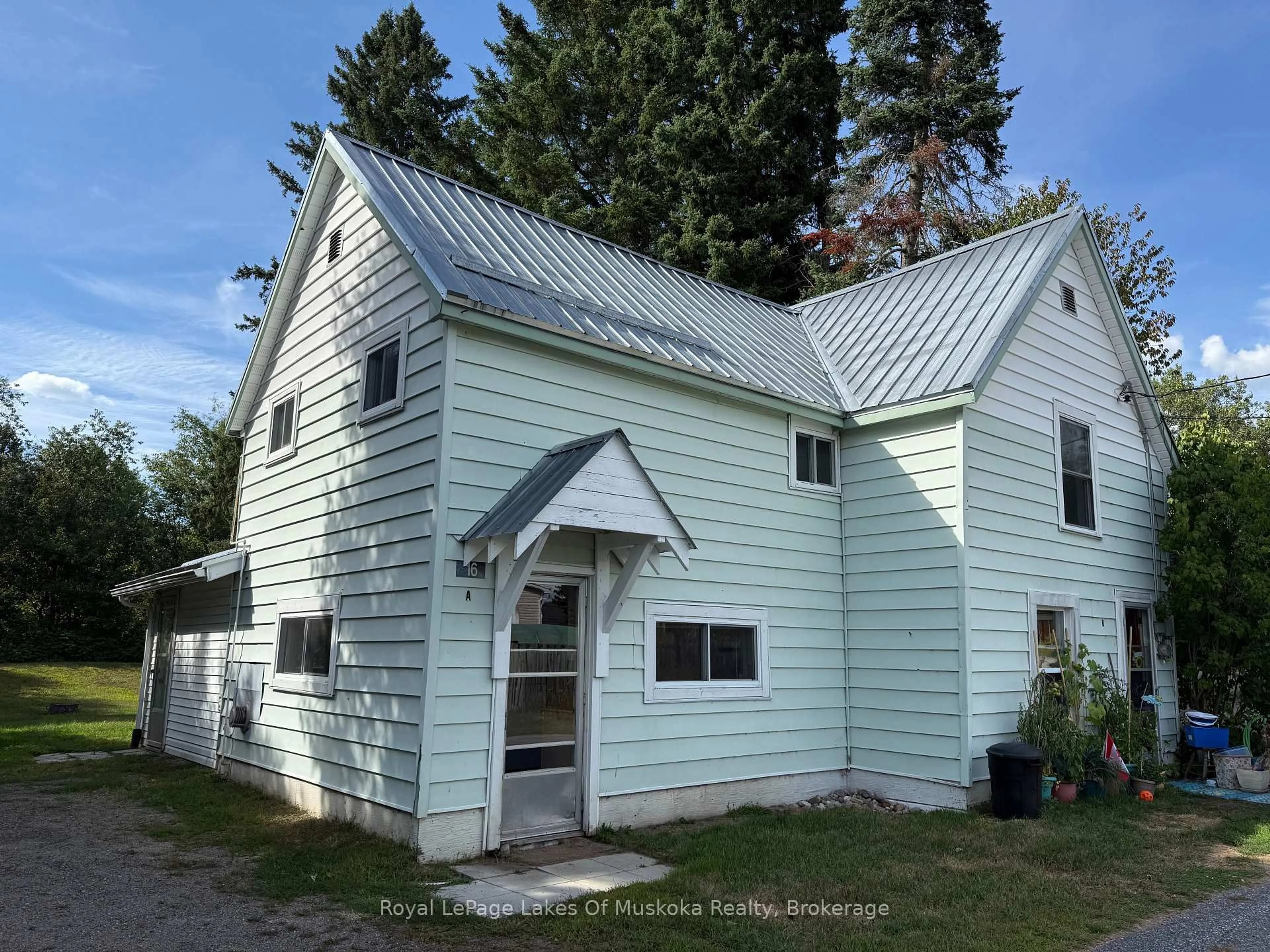 Home with vinyl exterior material, building for 16 Barbara St, Perry Ontario P0A 1R0