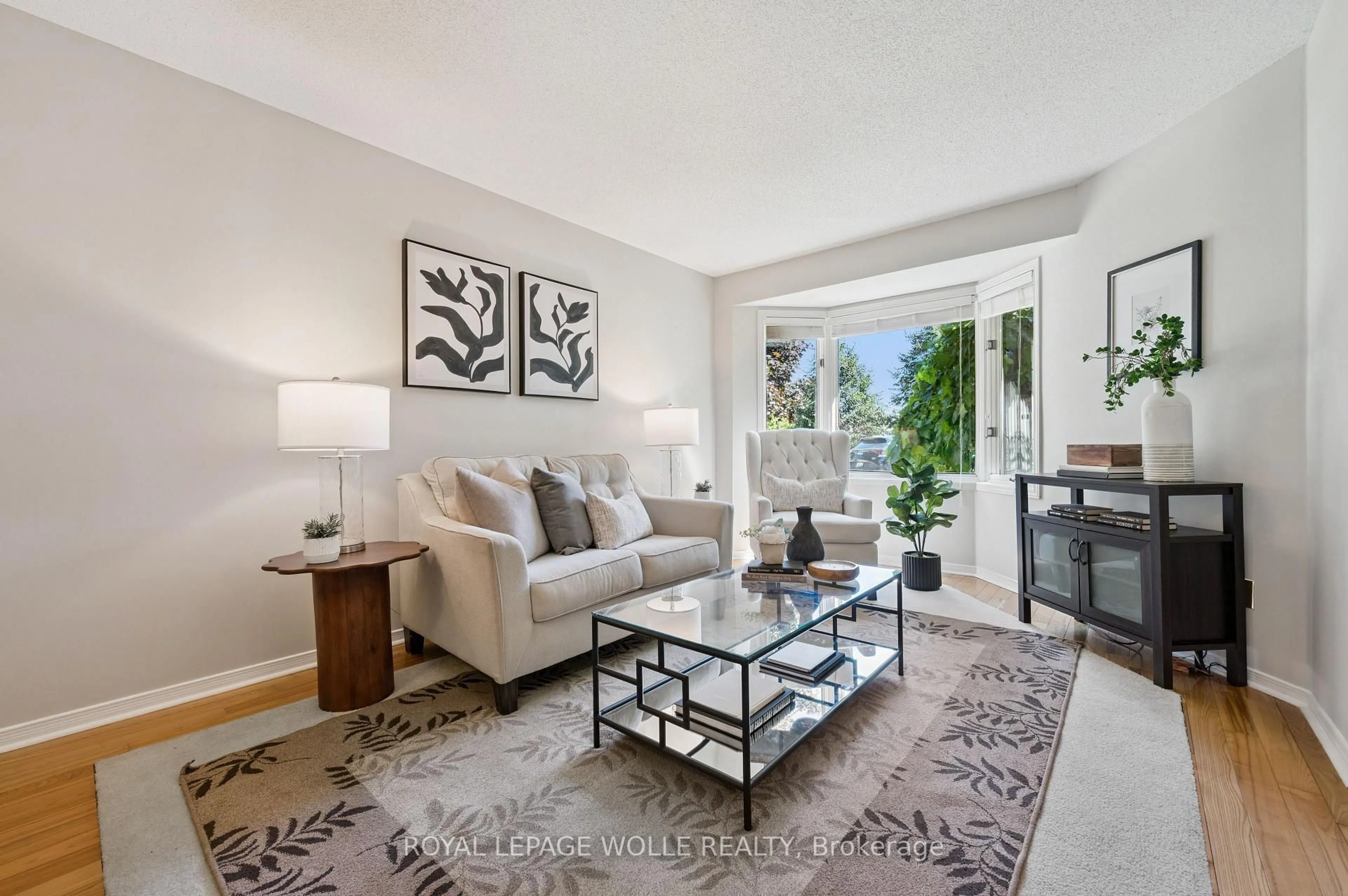 Living room with furniture, unknown for 1080 Isabella St ##2, Wellesley Ontario N0B 2A0