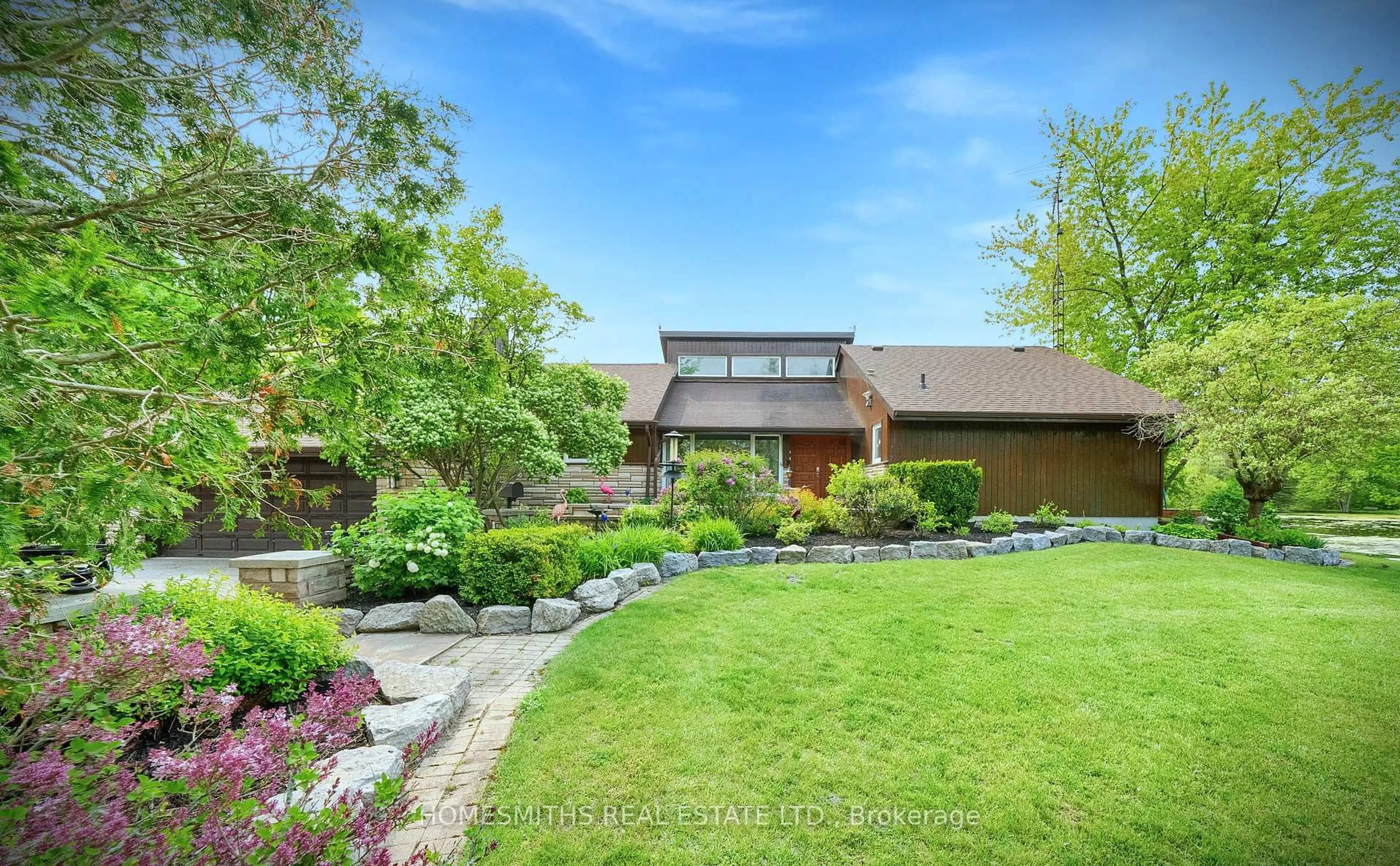 A pic from outside/outdoor area/front of a property/back of a property/a pic from drone, unknown for 4188 County 65 Rd, Port Hope Ontario L1A 3V5