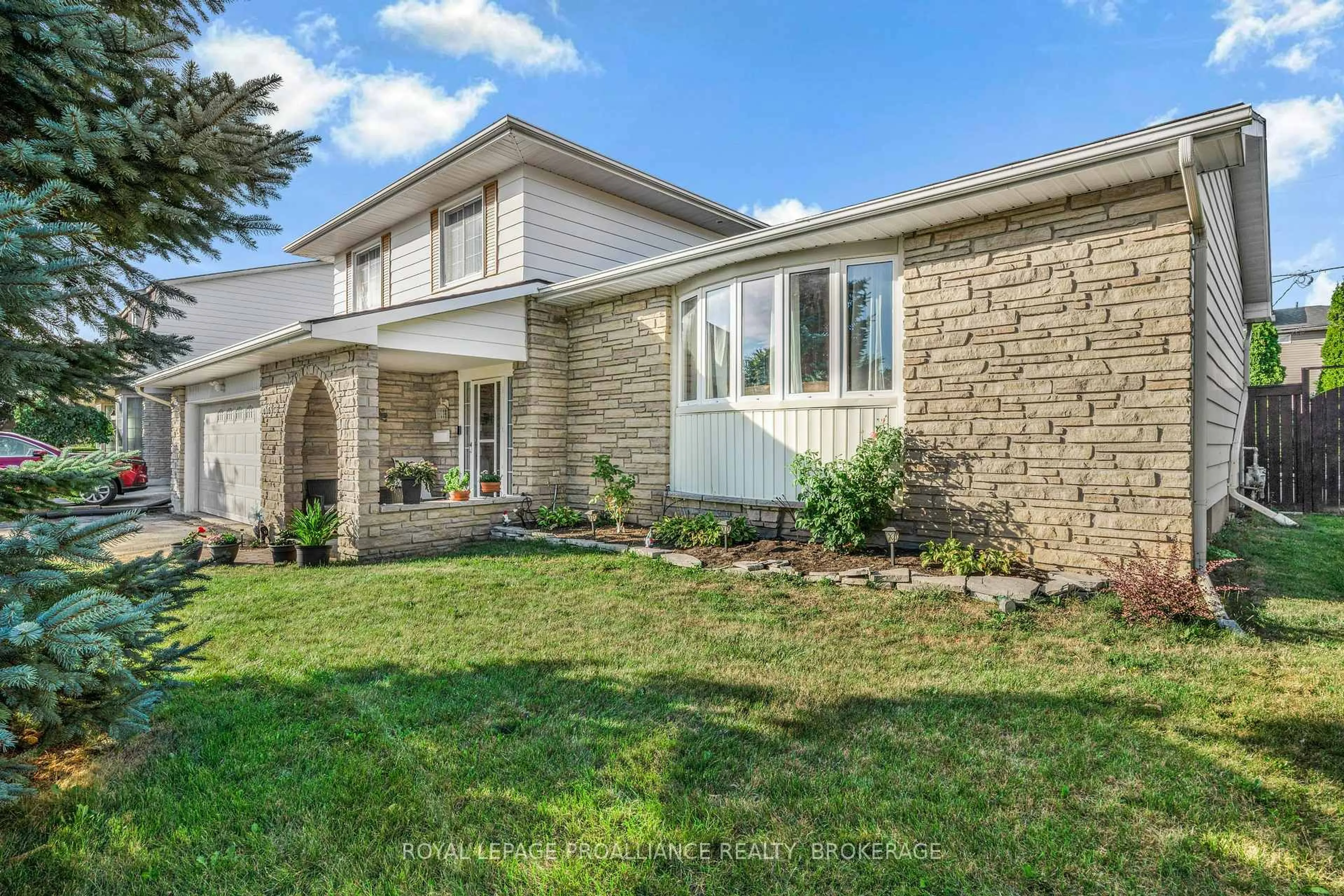 Home with brick exterior material, street for 866 Pembridge Cres, Kingston Ontario K7M 6A4
