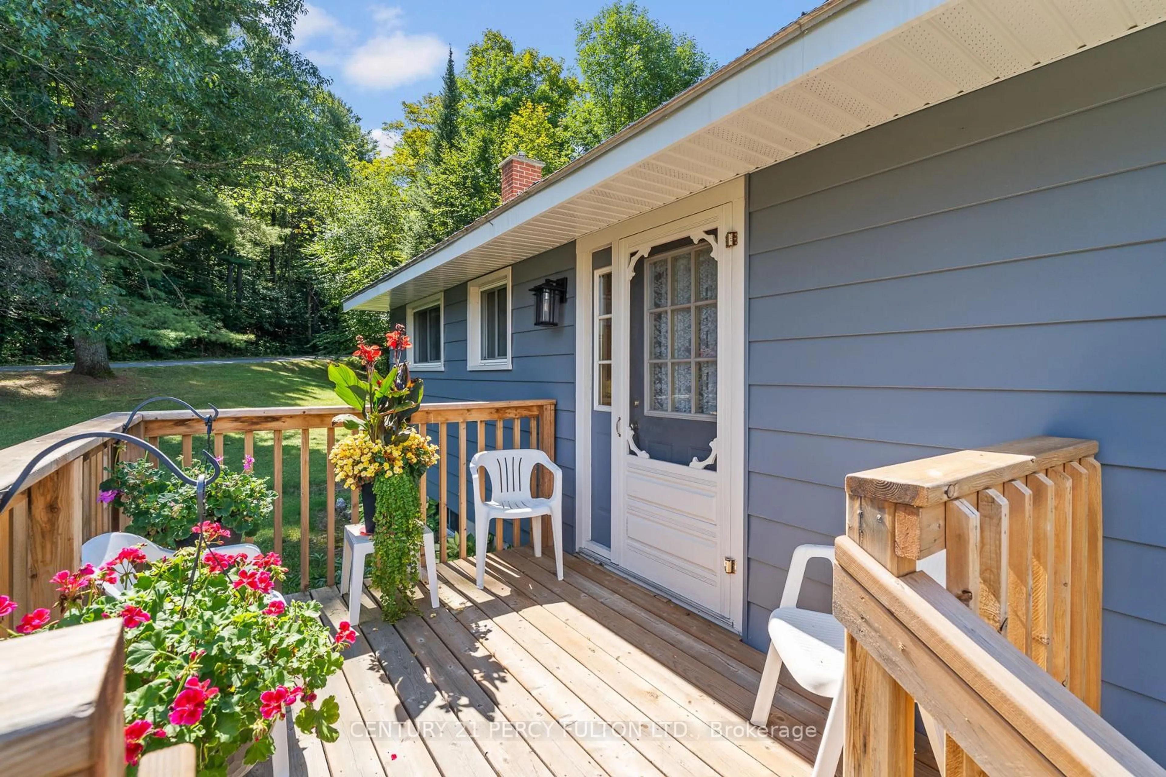 Patio, water/lake/river/ocean view for 1004 Rosseau Lake 1 Rd, Muskoka Lakes Ontario P0B 1M0