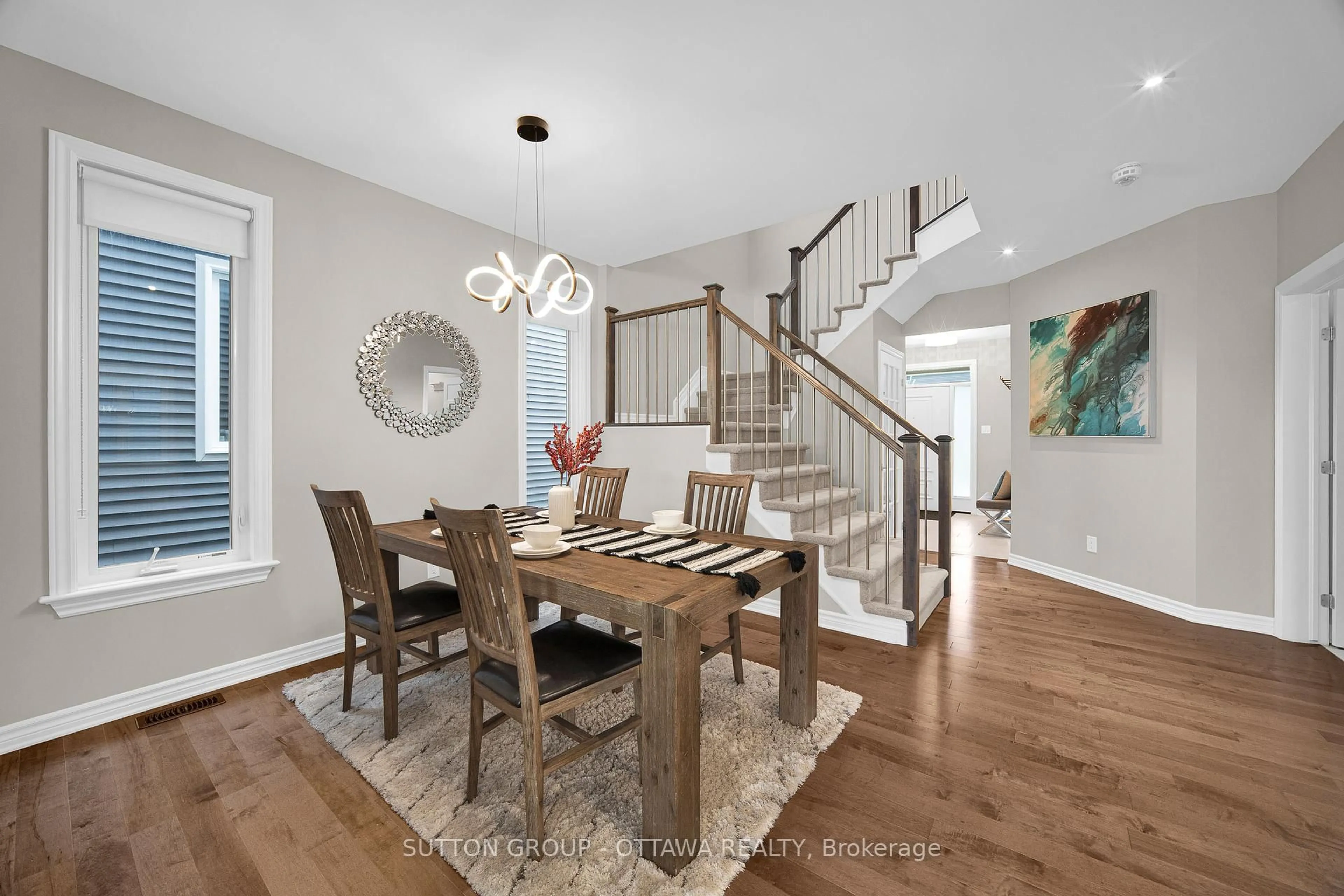 Dining room, wood/laminate floor for 412 Odessa Way, Ottawa Ontario K2J 5X7