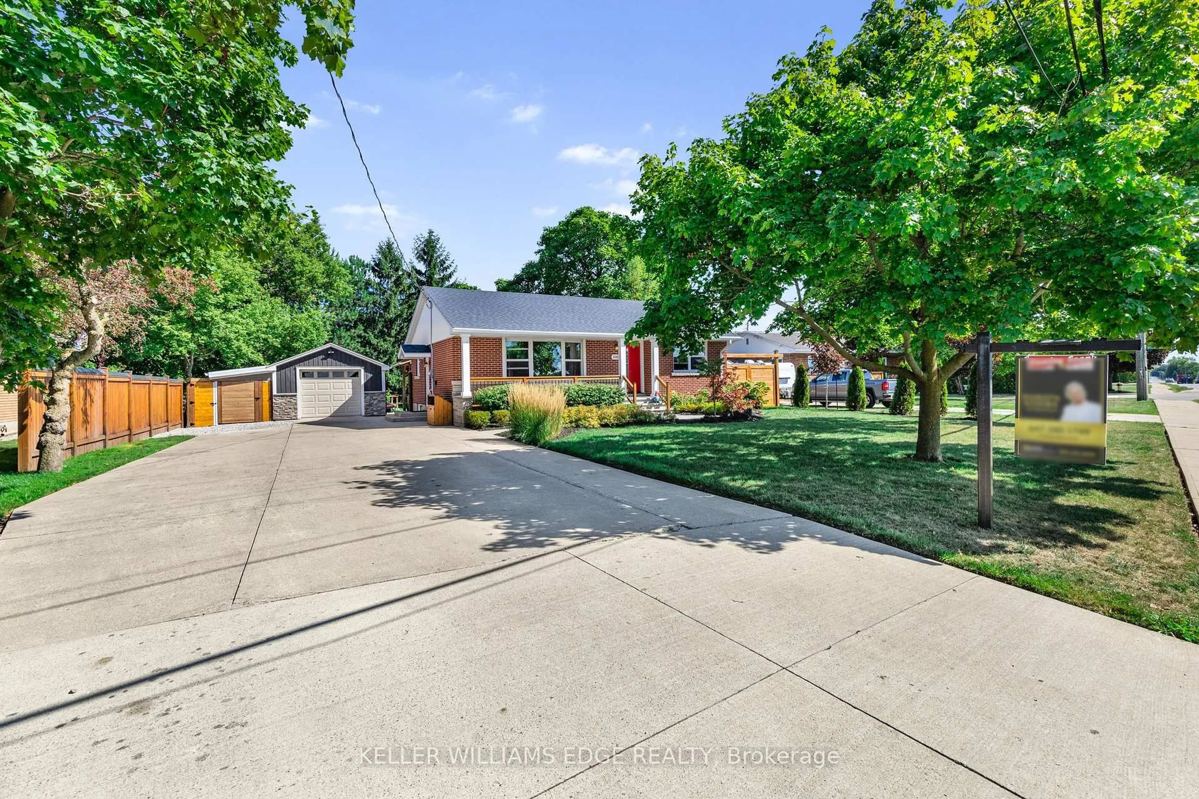 A pic from outside/outdoor area/front of a property/back of a property/a pic from drone, street for 6369 Townline Rd, West Lincoln Ontario L0R 2A0