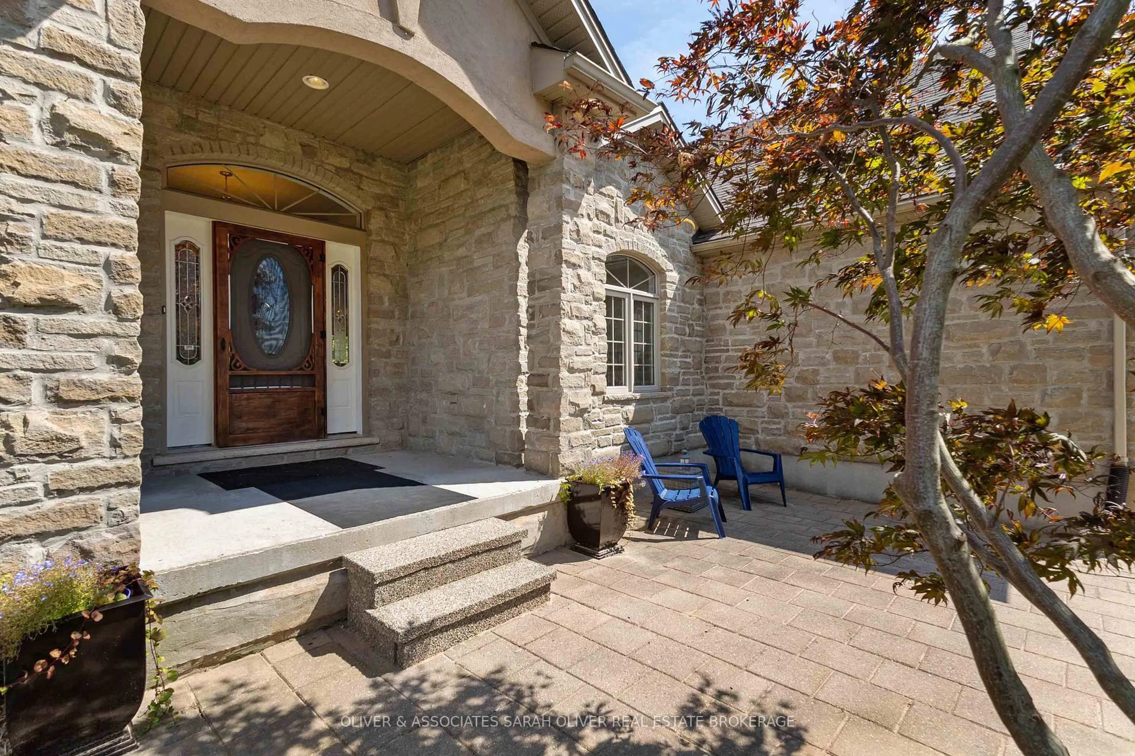 Unknown for 18 Highland St, Middlesex Centre Ontario N0L 1E0