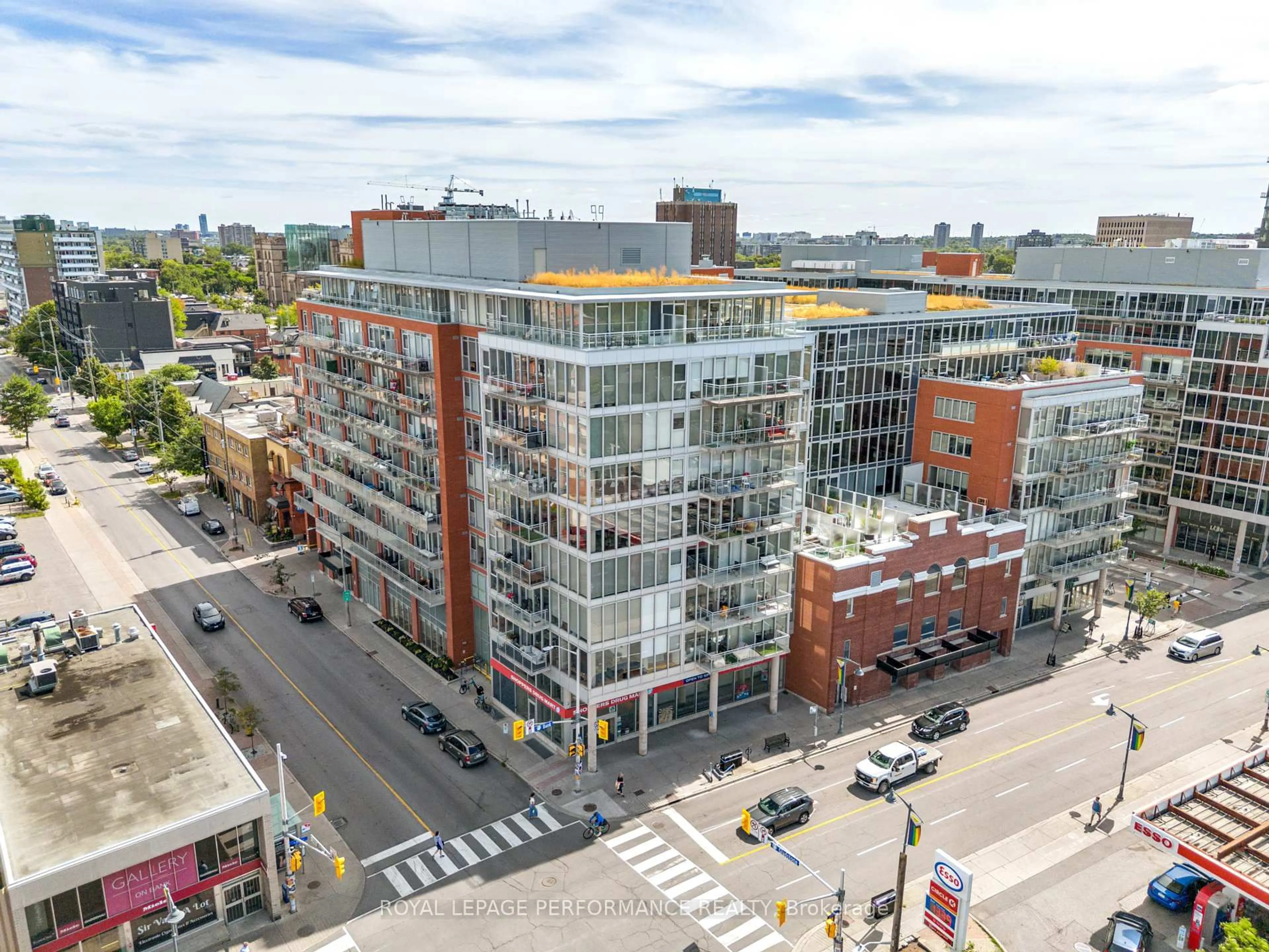 A pic from outside/outdoor area/front of a property/back of a property/a pic from drone, unknown for 354 Gladstone Ave #610, Ottawa Ontario K2P 0R4