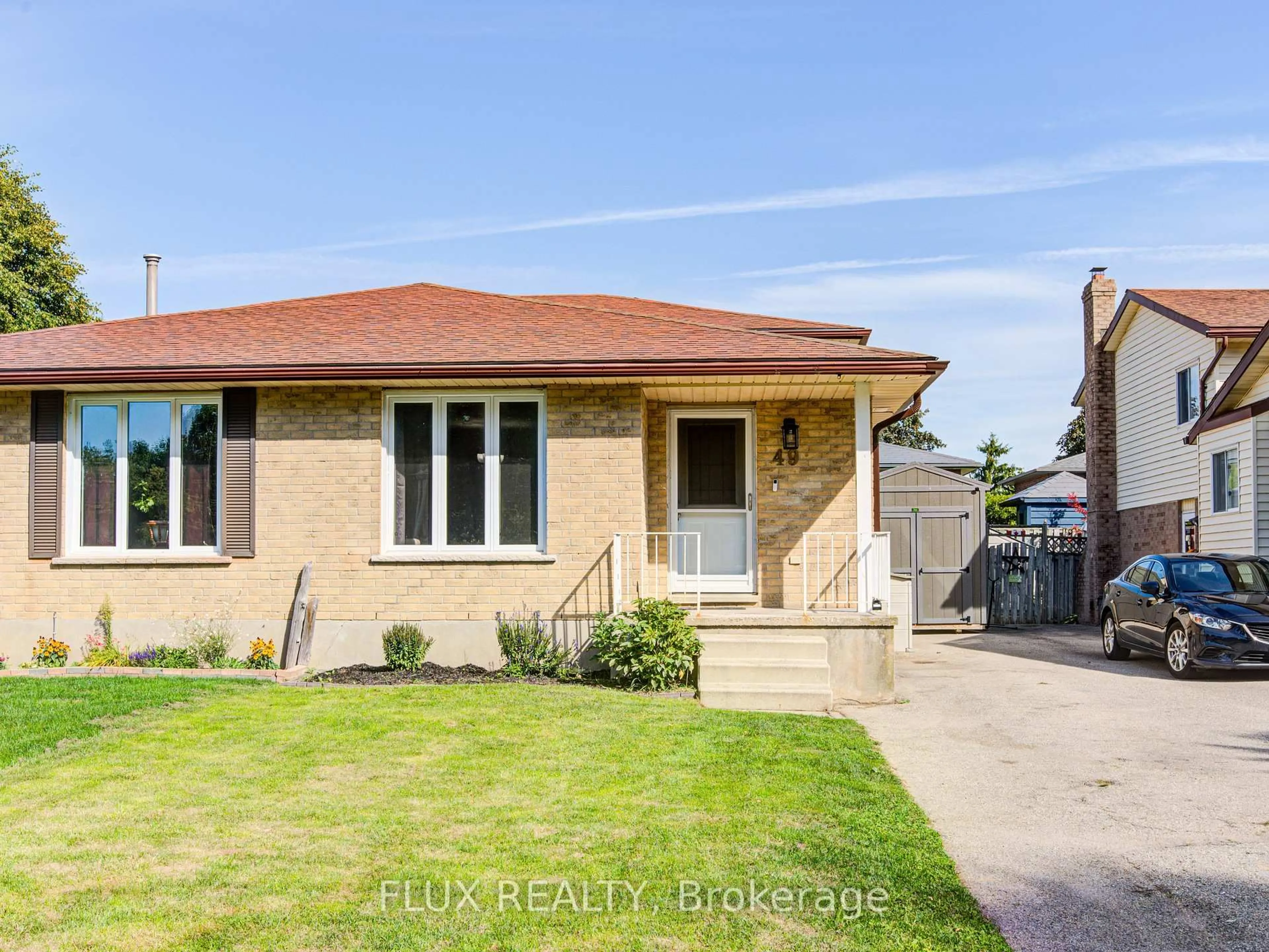 A pic from outside/outdoor area/front of a property/back of a property/a pic from drone, street for 49 Linden Crt, Stratford Ontario N5A 7P2