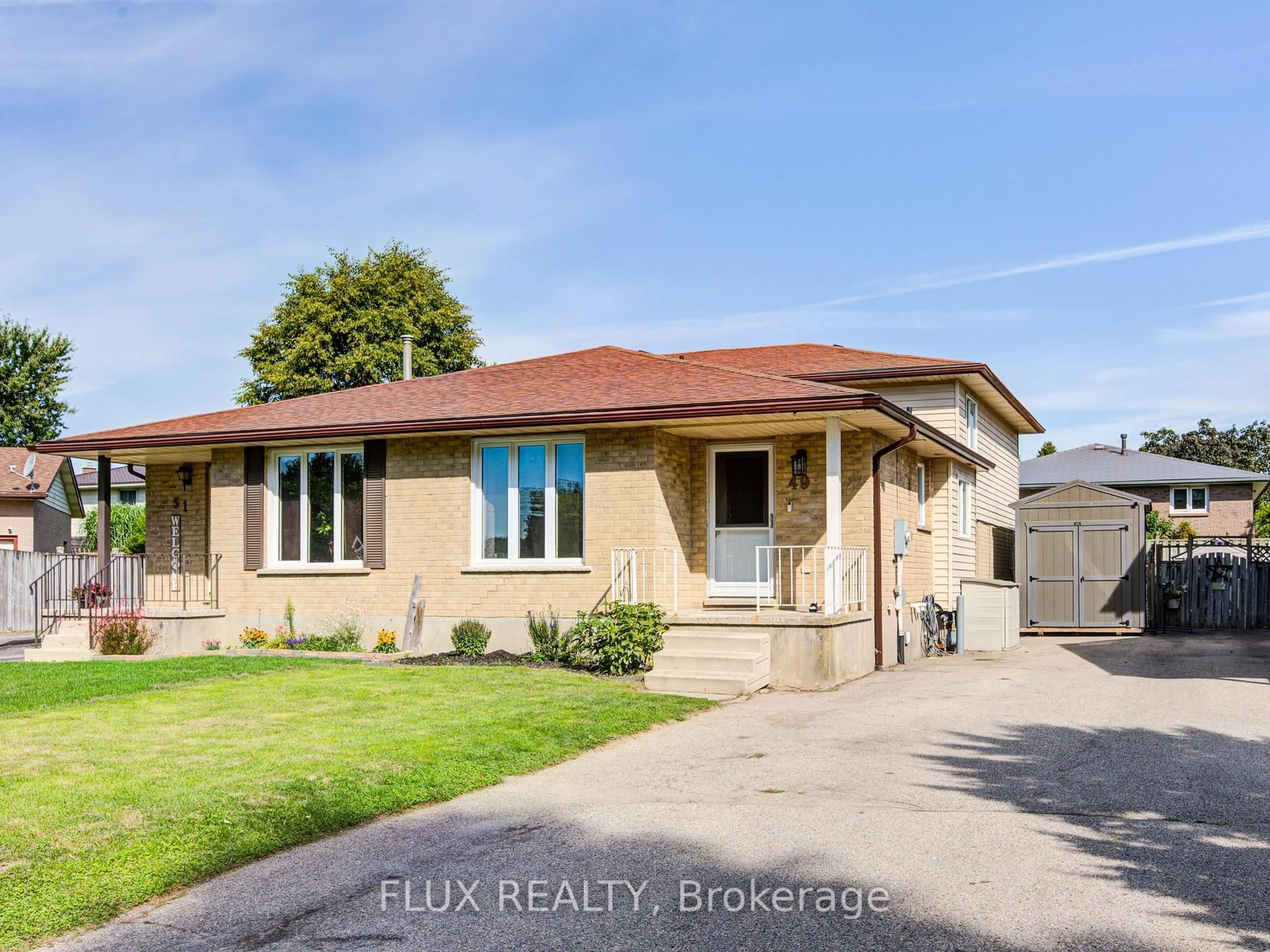 A pic from outside/outdoor area/front of a property/back of a property/a pic from drone, street for 49 Linden Crt, Stratford Ontario N5A 7P2