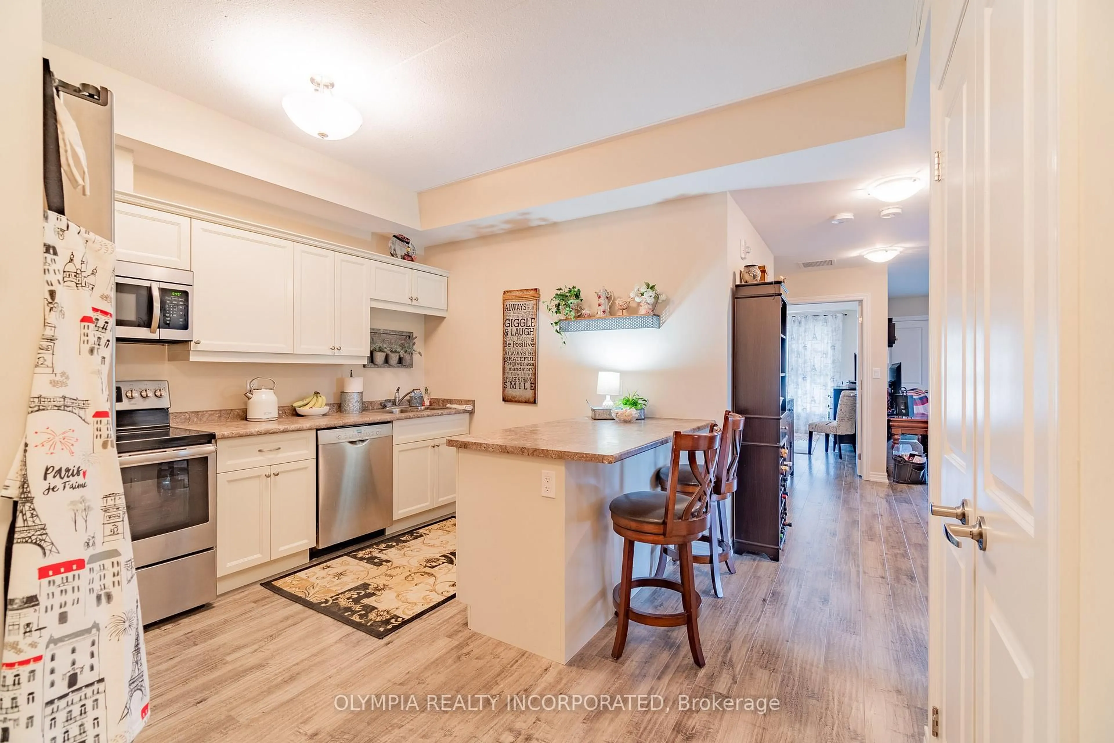 Open concept kitchen, unknown for 4644 Pettit Ave #316, Niagara Falls Ontario L2E 0B4