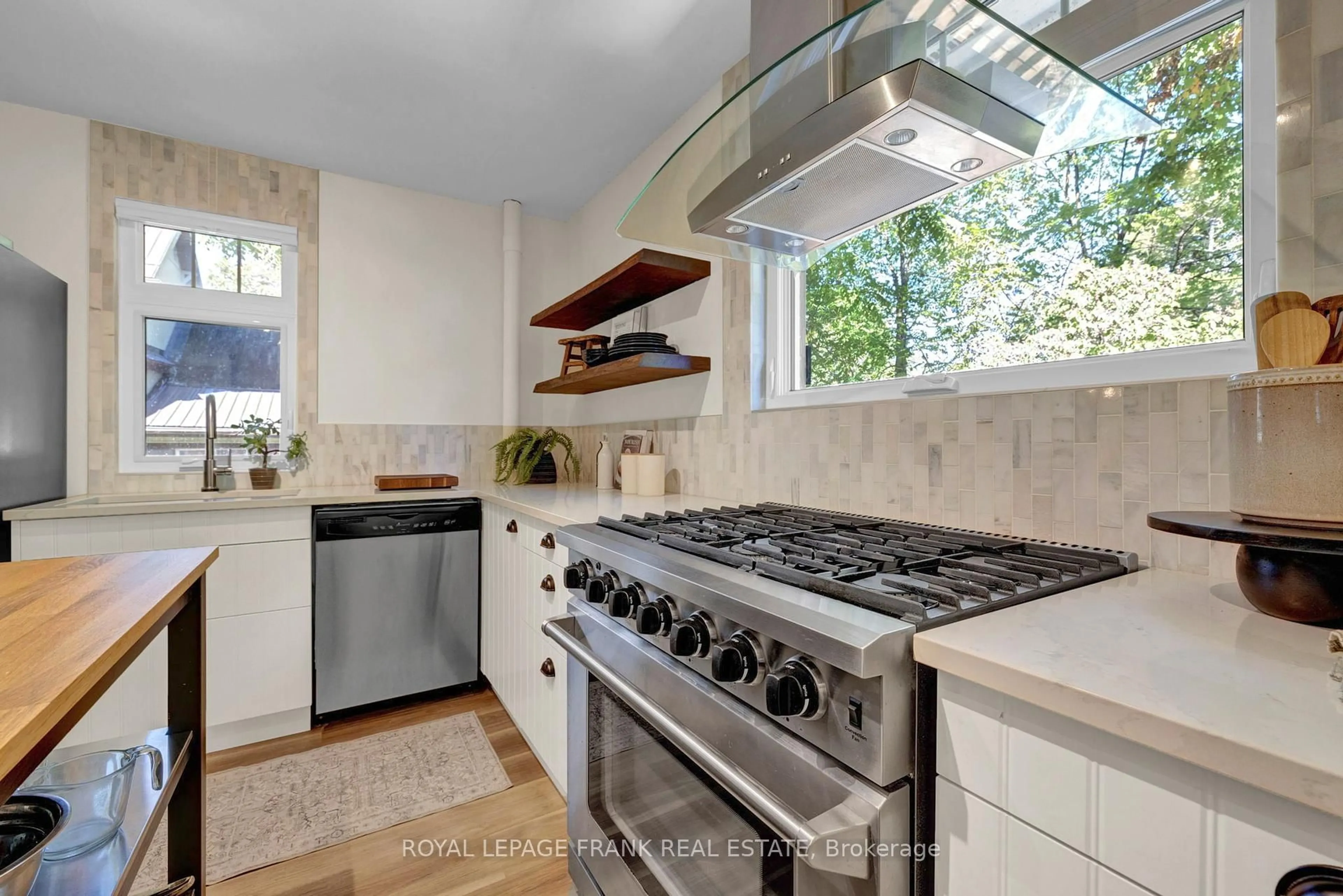 Contemporary kitchen, ceramic/tile floor for 18 Nassau St, Selwyn Ontario K0L 2H0