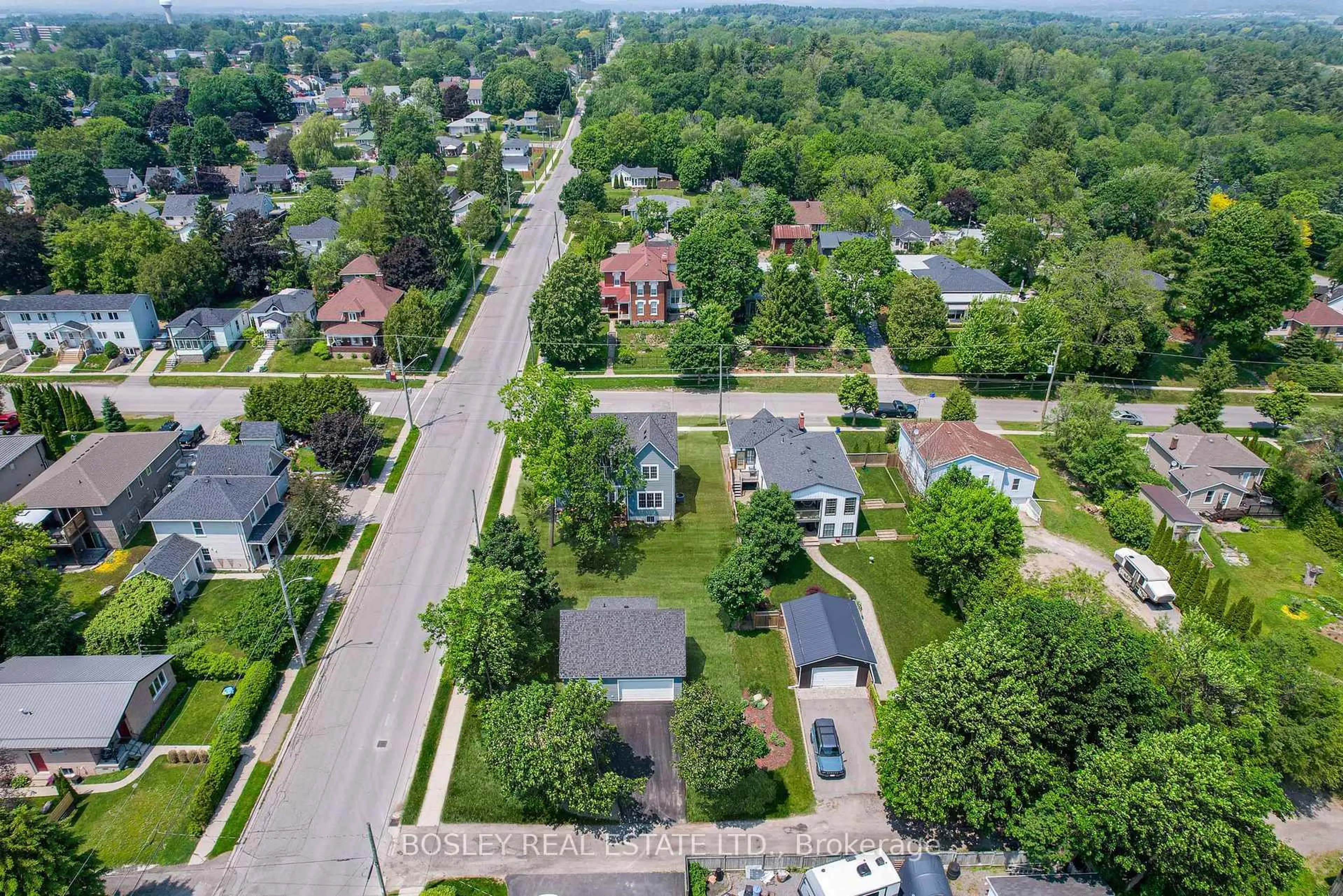 A pic from outside/outdoor area/front of a property/back of a property/a pic from drone, street for 161 Bruton St, Port Hope Ontario L1A 1V6