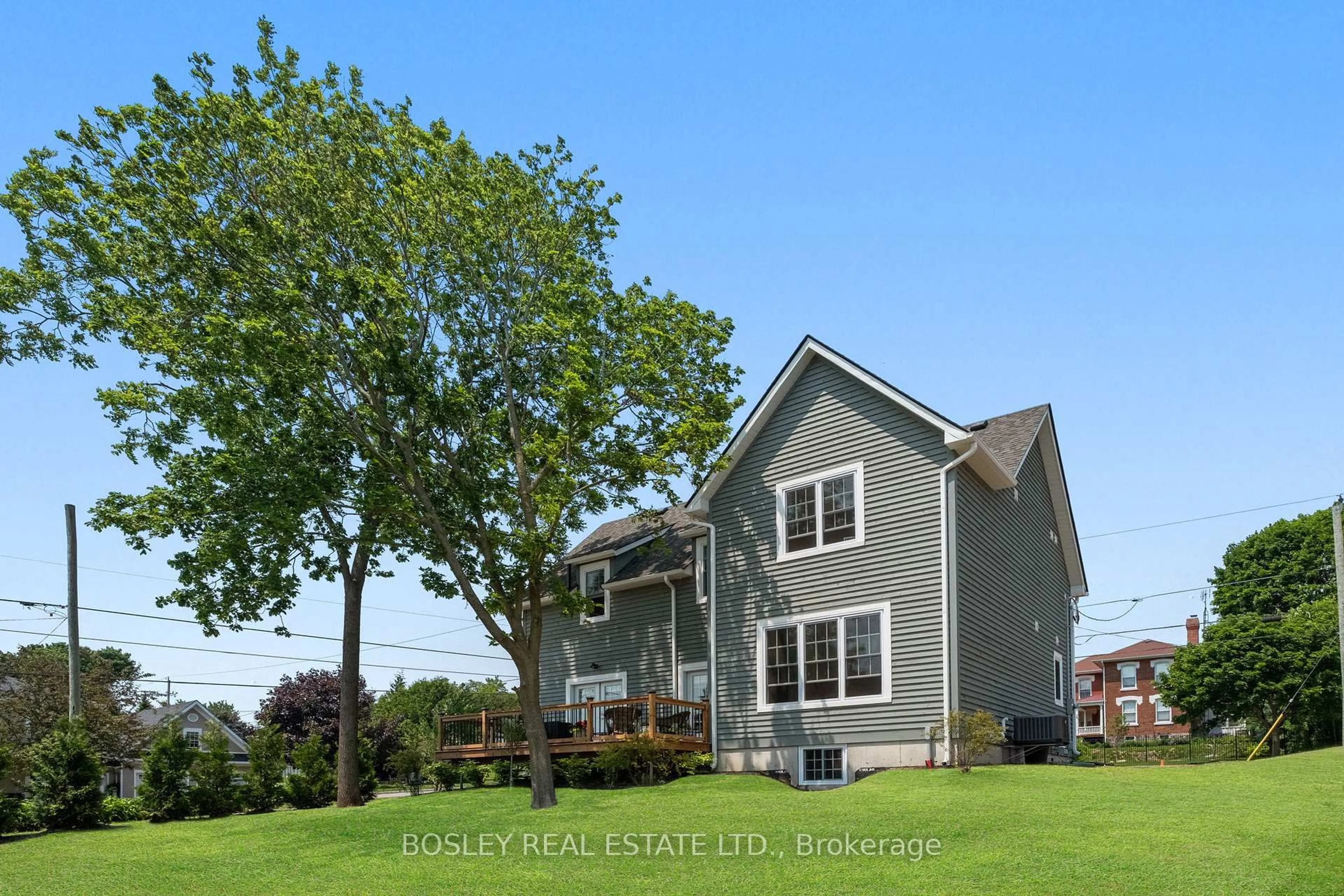 Home with vinyl exterior material, unknown for 161 Bruton St, Port Hope Ontario L1A 1V6