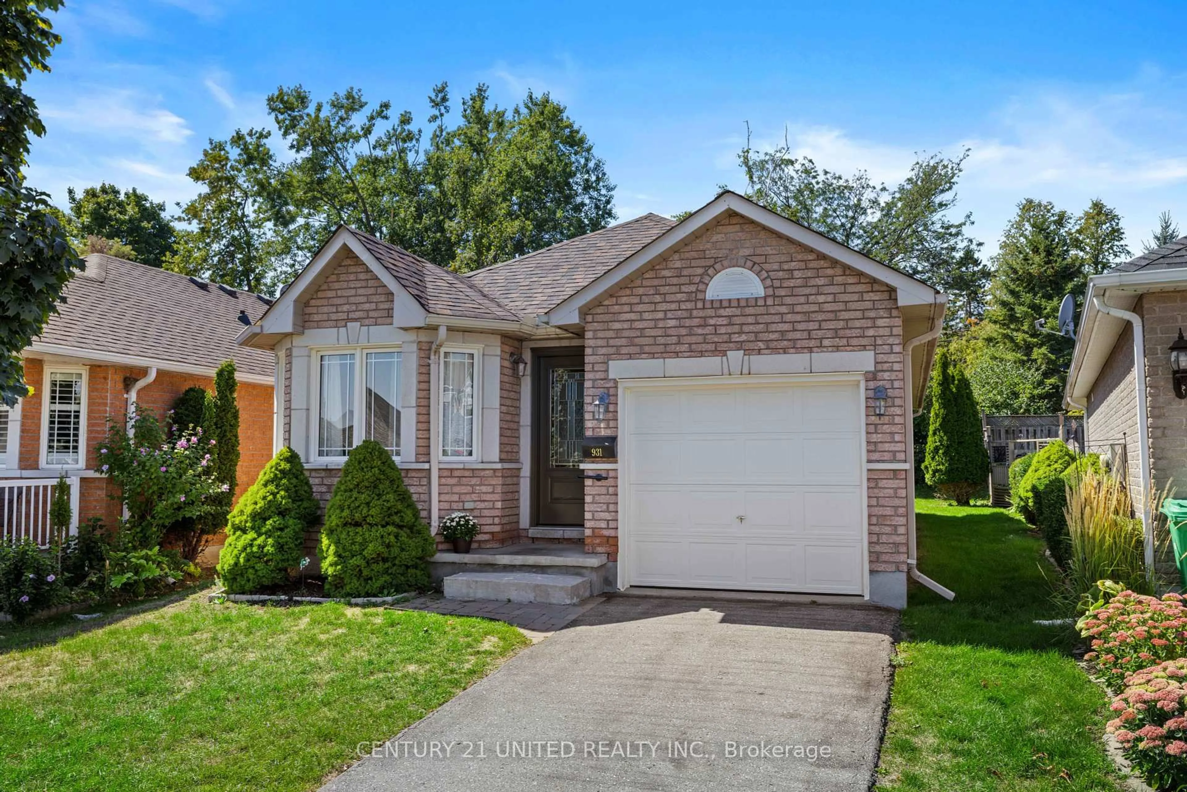 Home with brick exterior material, street for 931 Ralphson Cres, Peterborough Ontario K9J 8R5
