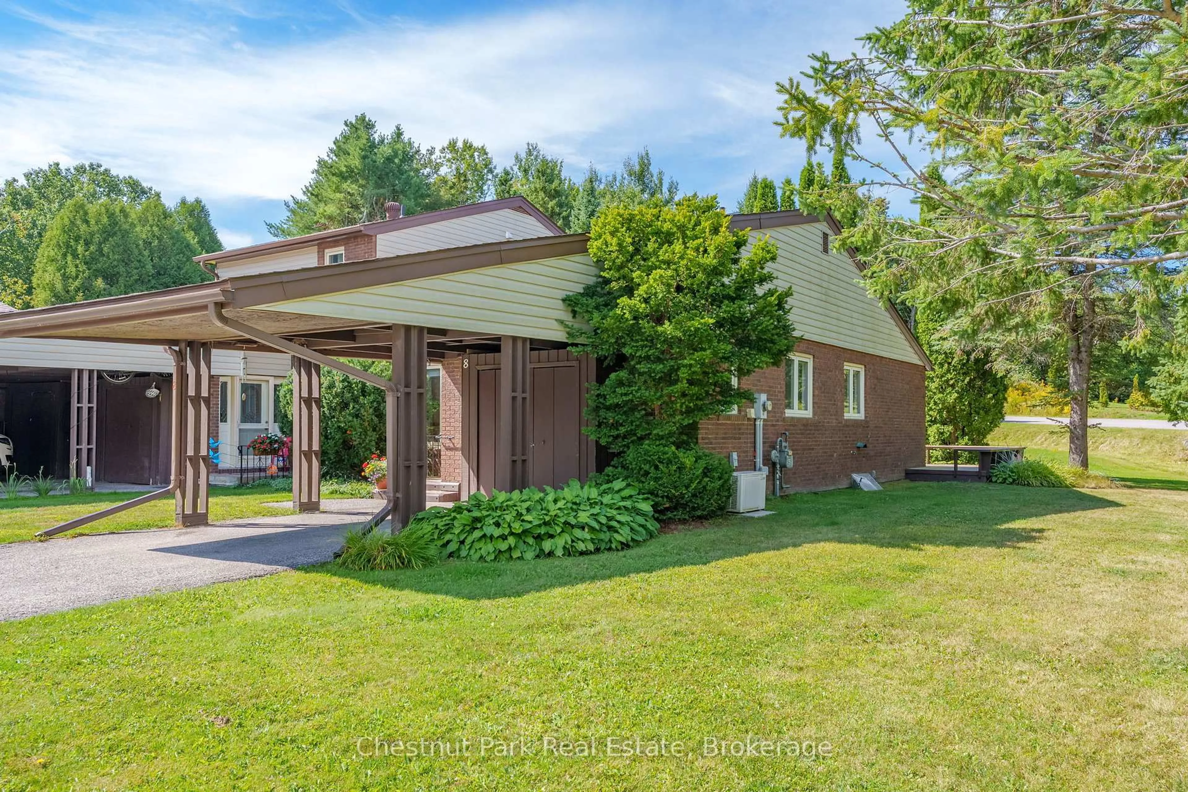 Unknown for 15 Golf Course Rd #8, Bracebridge Ontario P1L 1M7