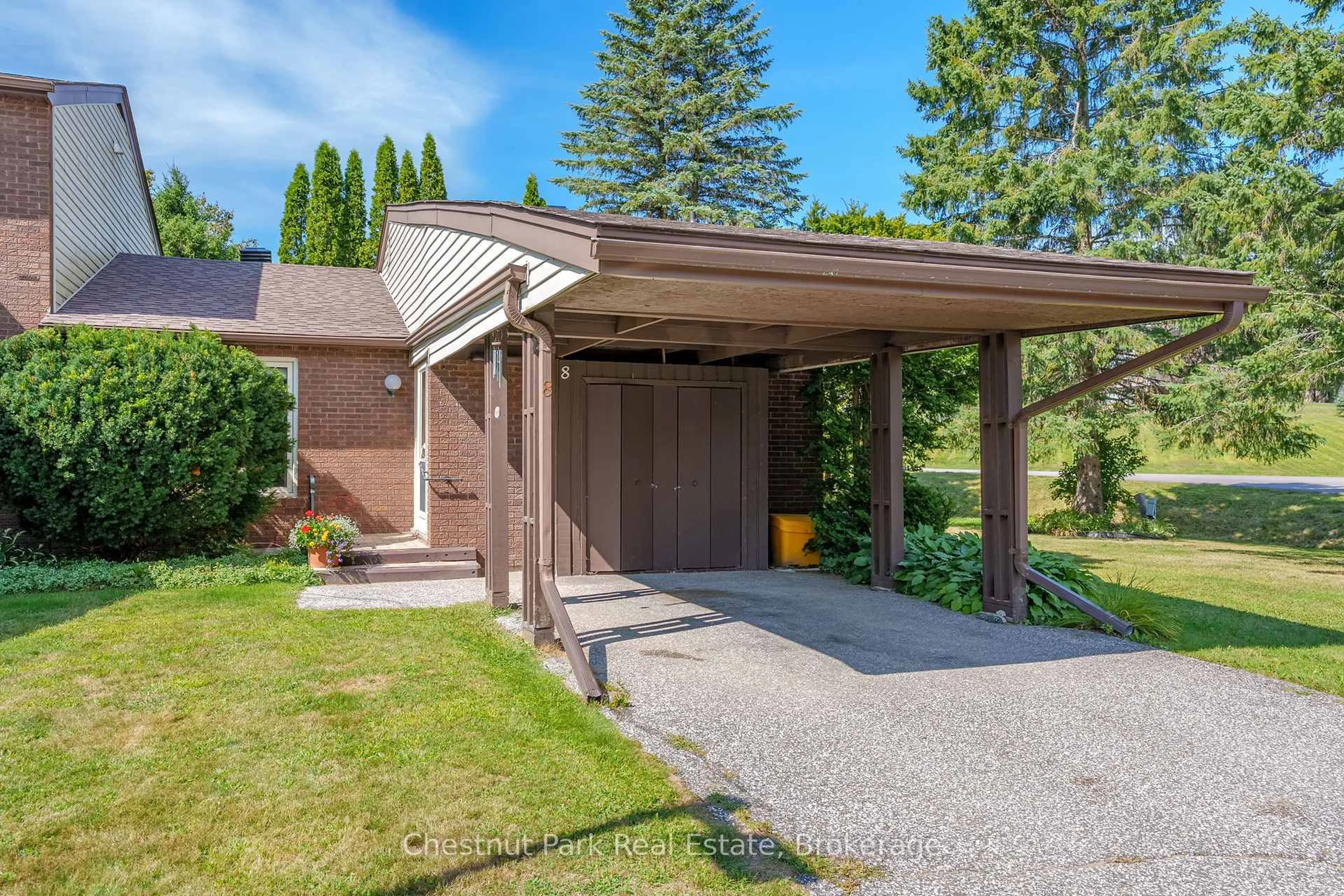 Unknown for 15 Golf Course Rd #8, Bracebridge Ontario P1L 1M7
