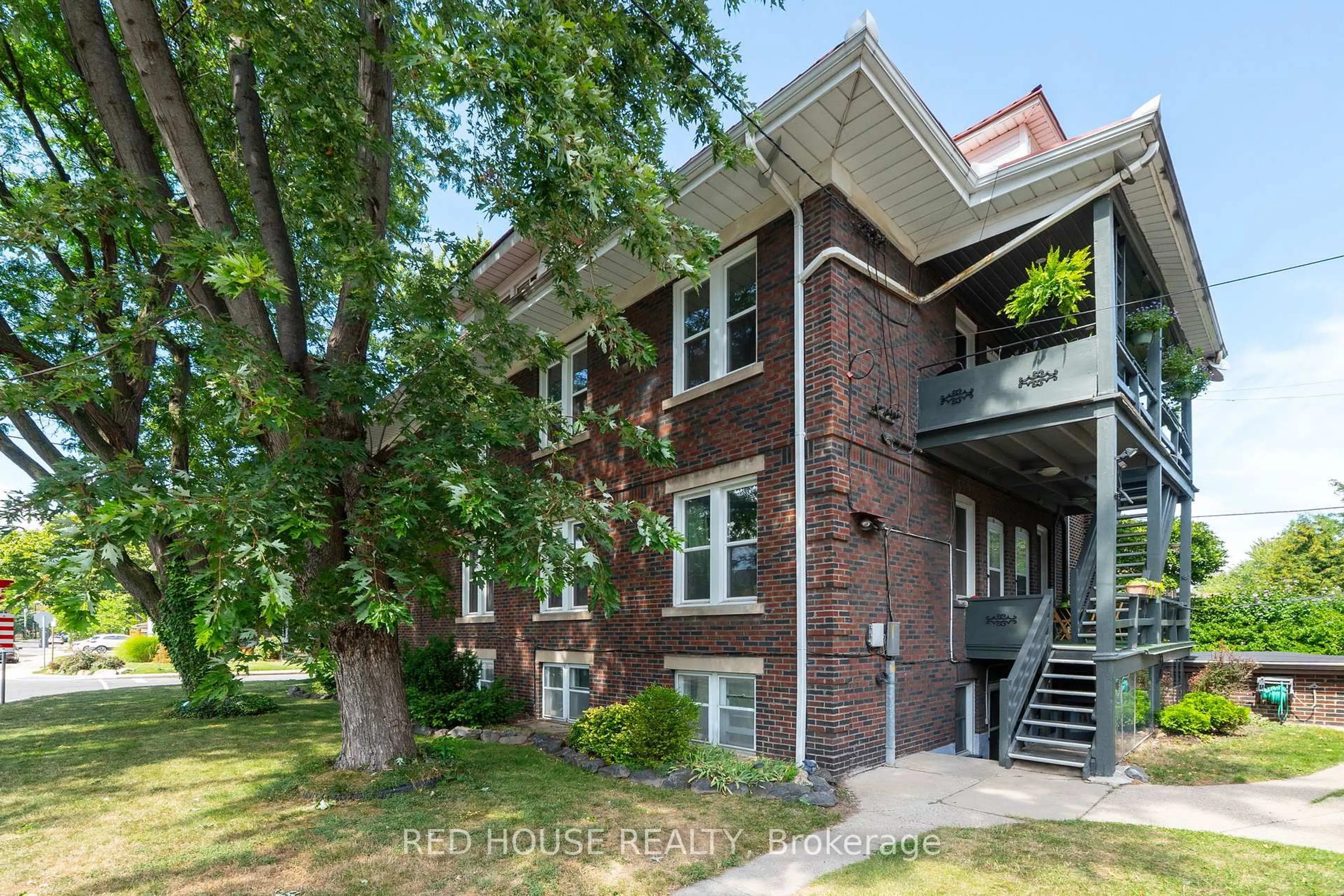 Home with brick exterior material, street for 55 Balsam Ave, Hamilton Ontario L8M 3A9