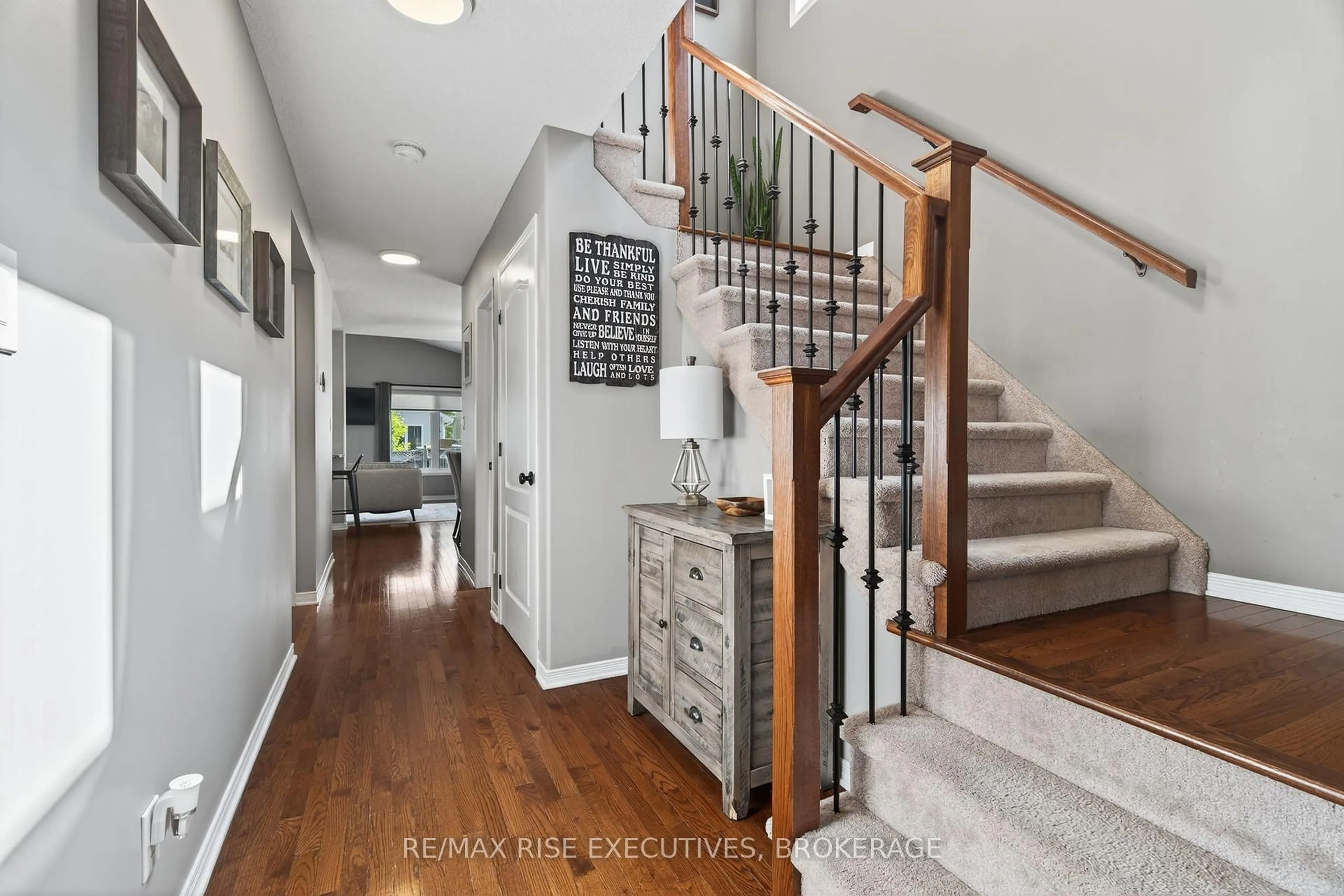 Indoor entryway for 647 Walters St, Kingston Ontario K7K 0B8