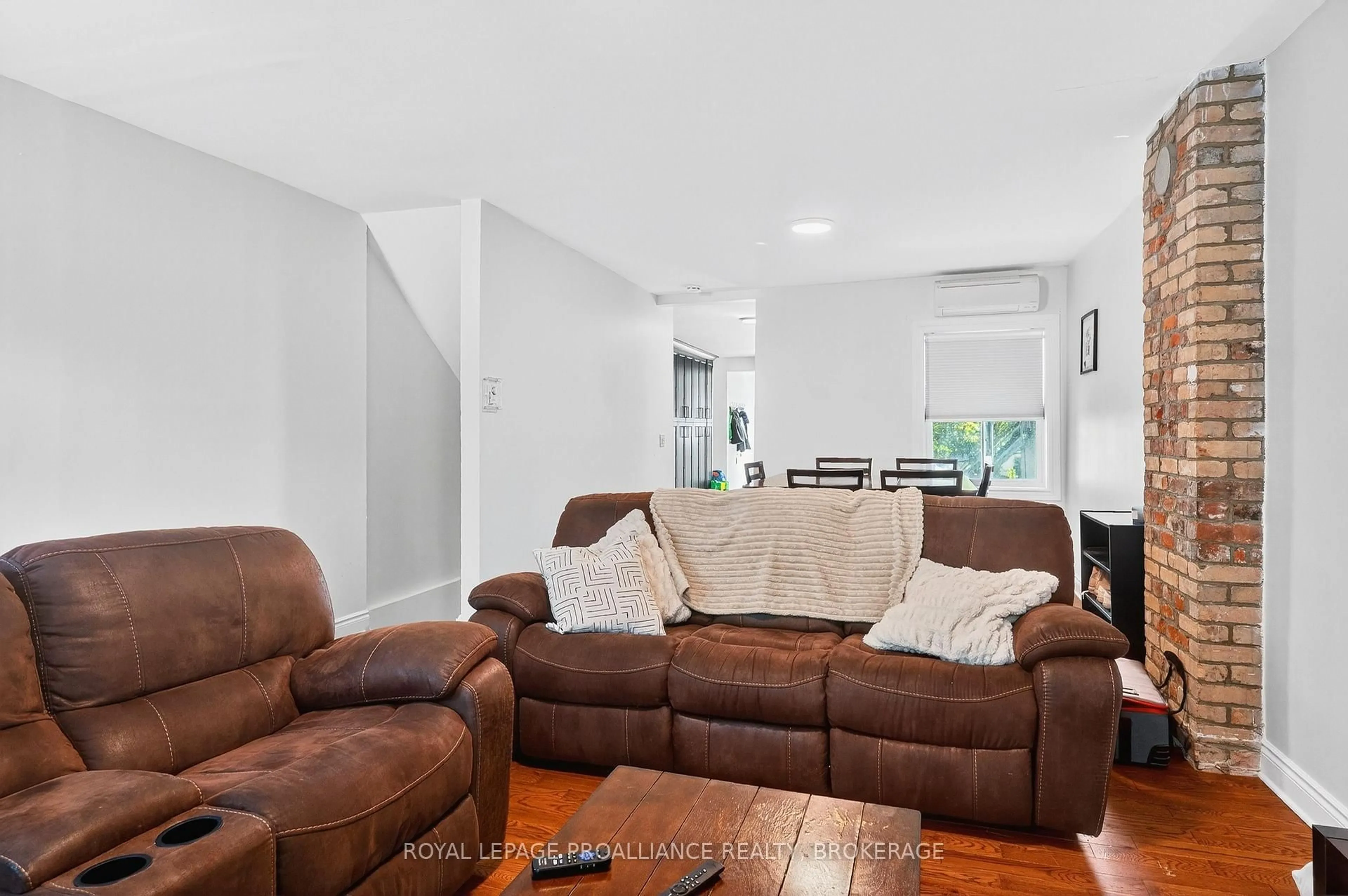 Living room with furniture, unknown for 119 Montreal St, Kingston Ontario K7K 3E9