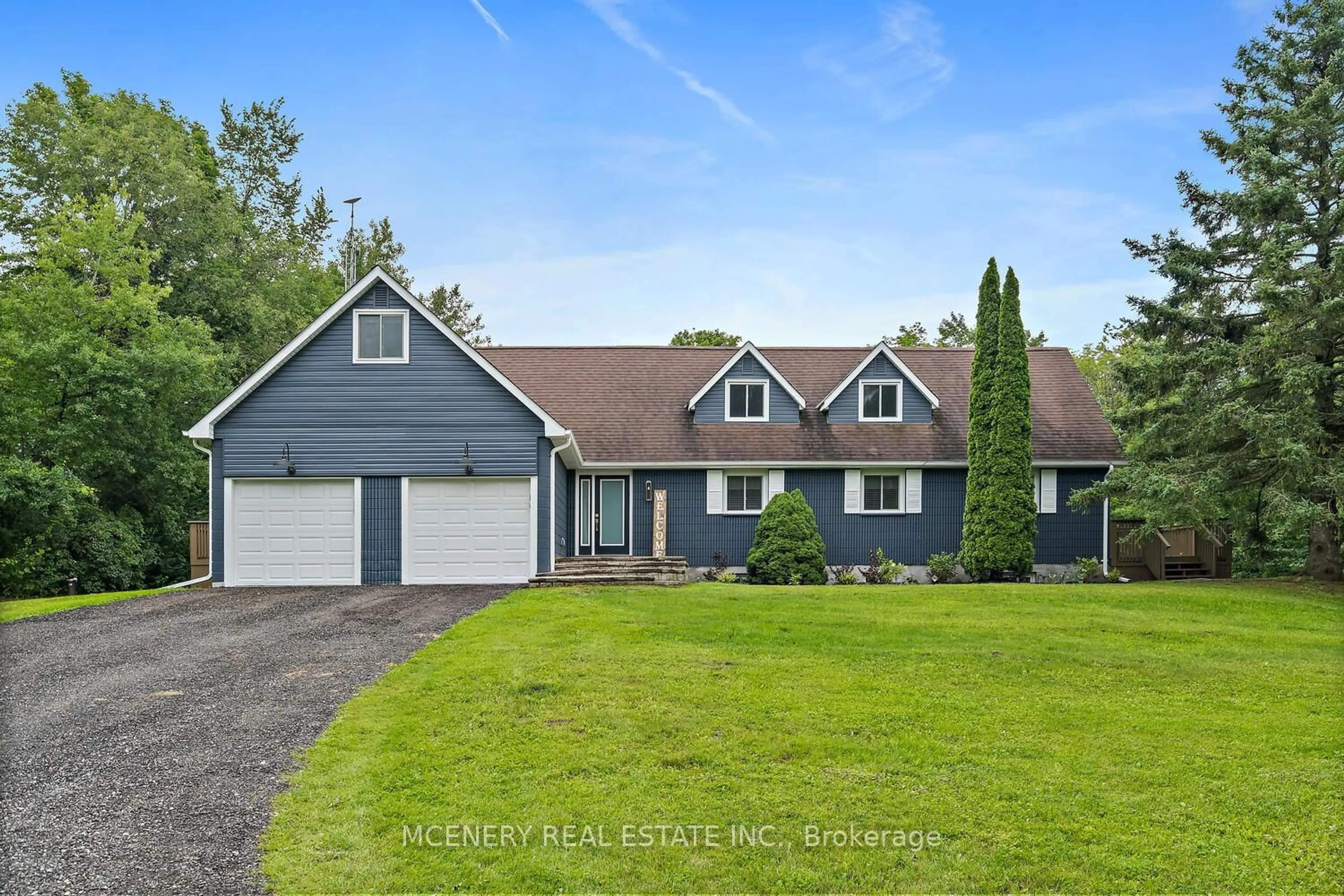 Home with vinyl exterior material, water/lake/river/ocean view for 9739 10th Sdrd, Erin Ontario N0B 1T0