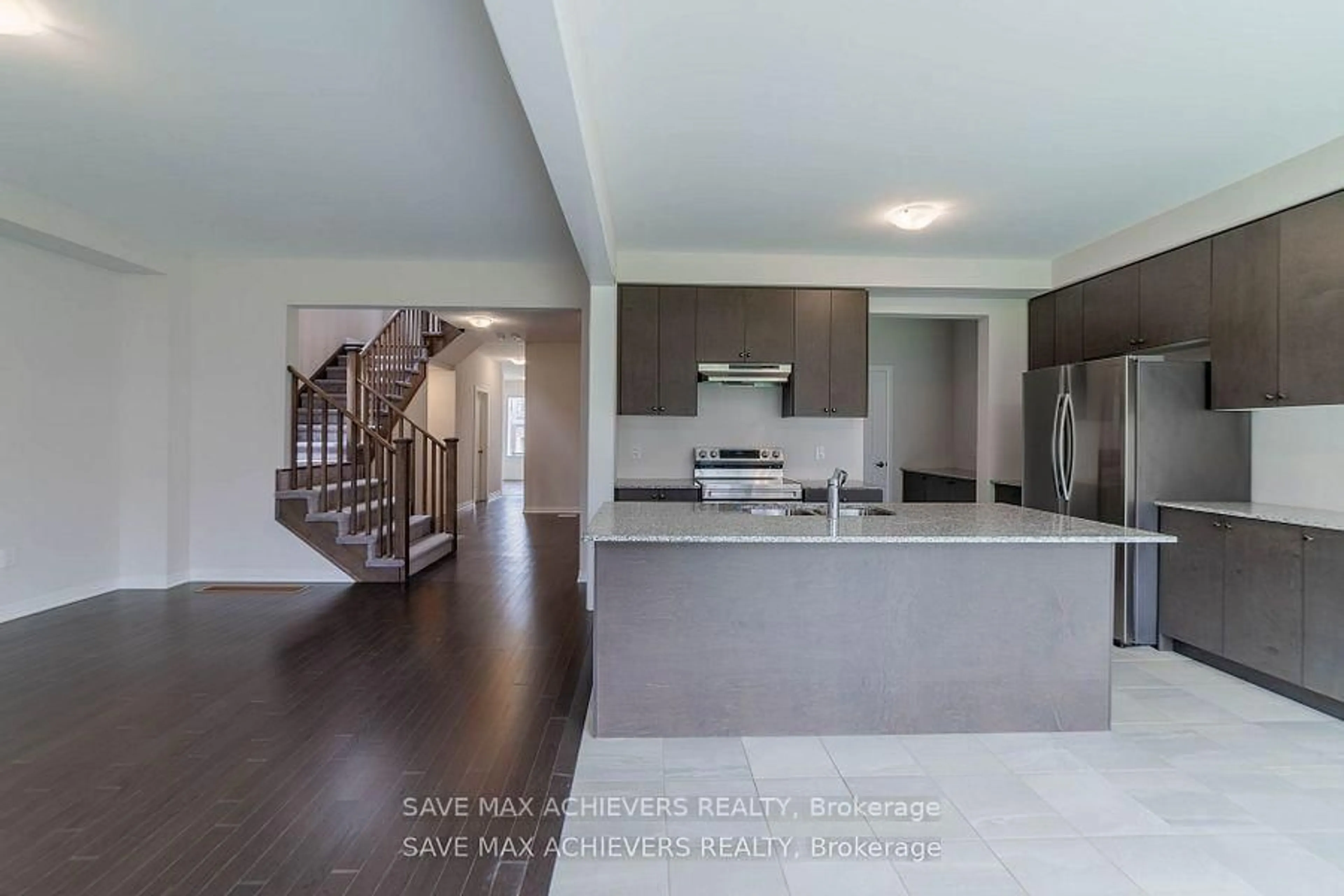 Open concept kitchen, unknown for 33 Rustic Oak Tr, North Dumfries Ontario N0B 1E0