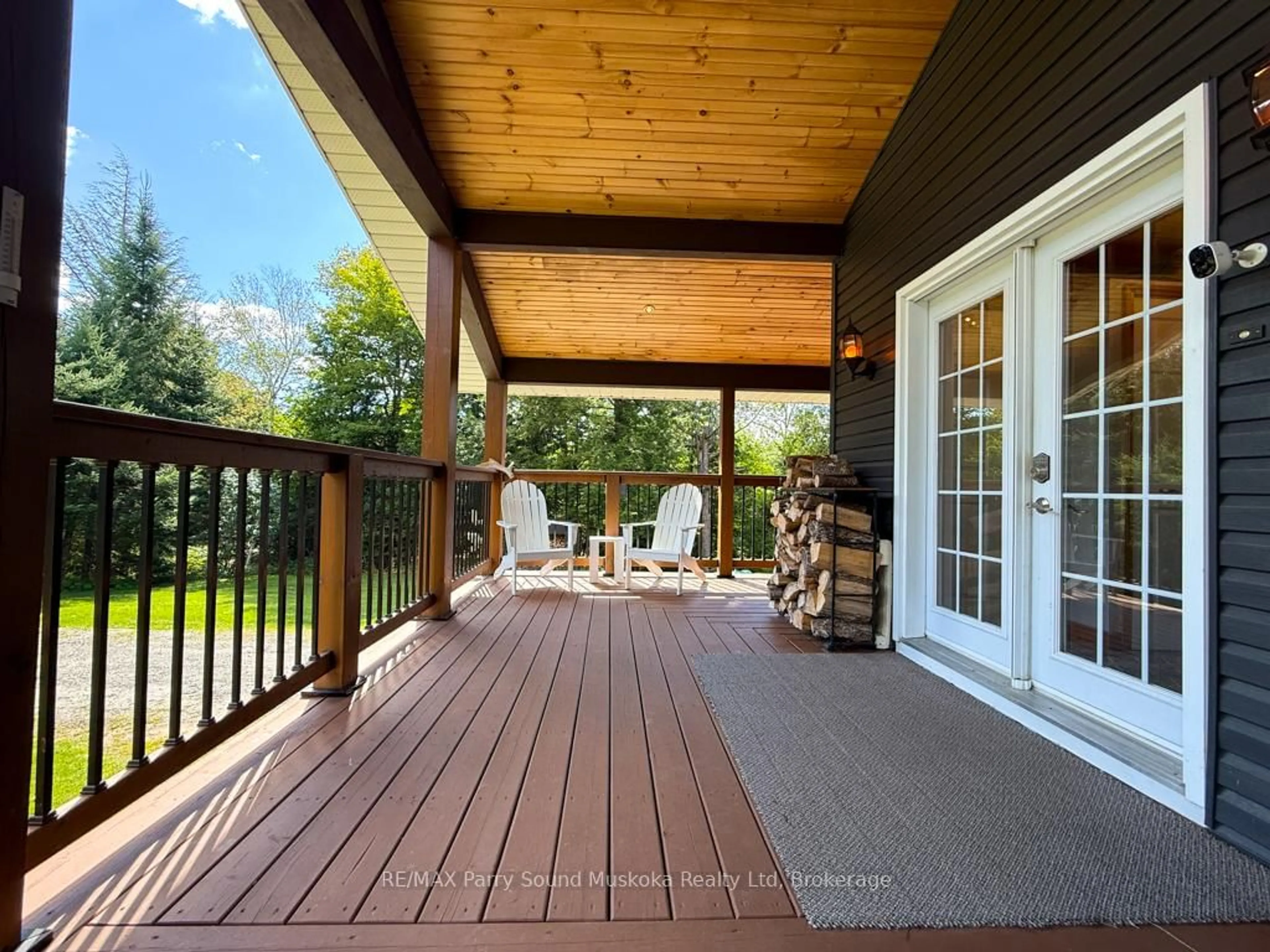 Patio, water/lake/river/ocean view for 127 BURNETTS Rd, McKellar Ontario P2A 0B5