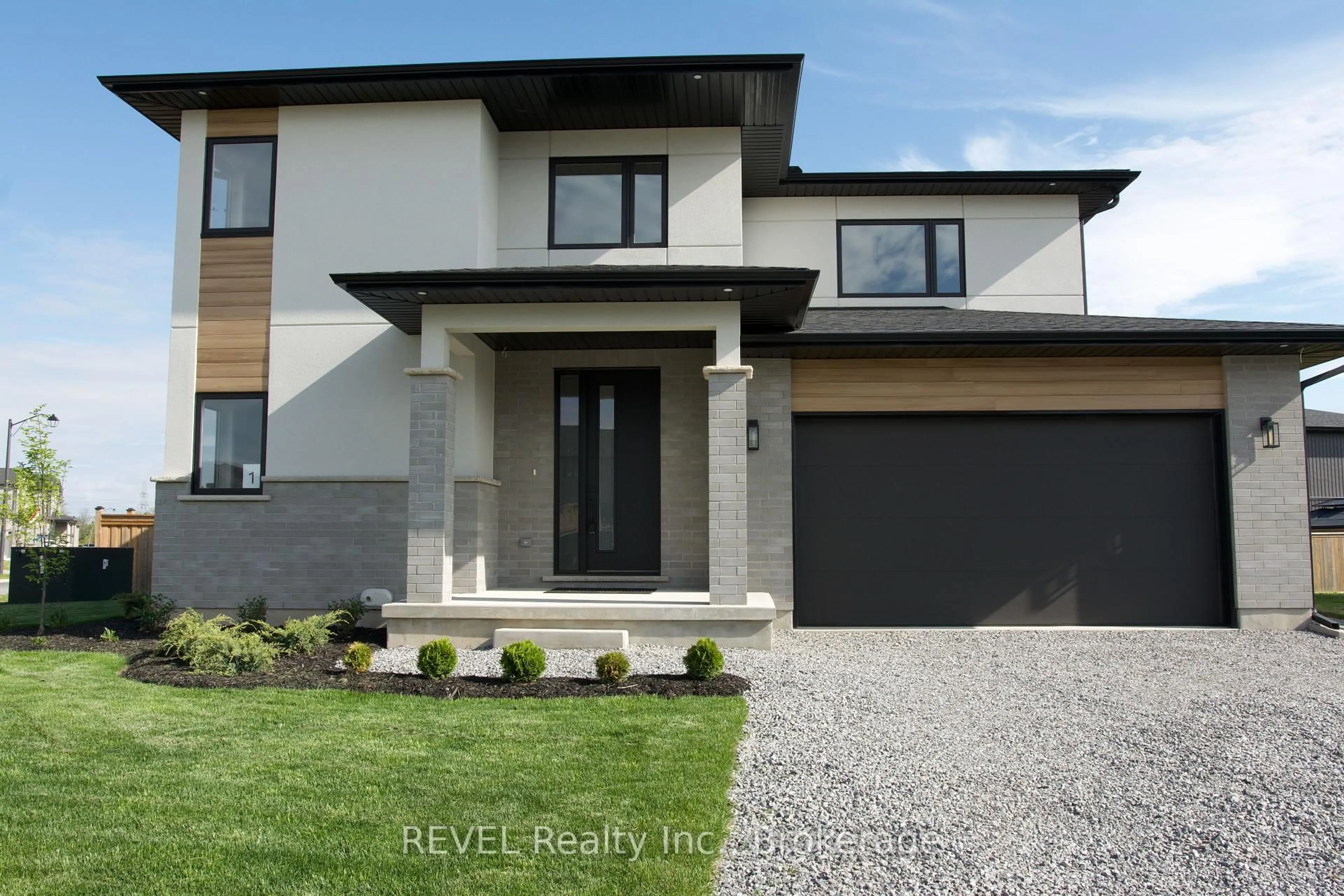 Unknown for 1 Elvira Way, Thorold Ontario L2V 0M7