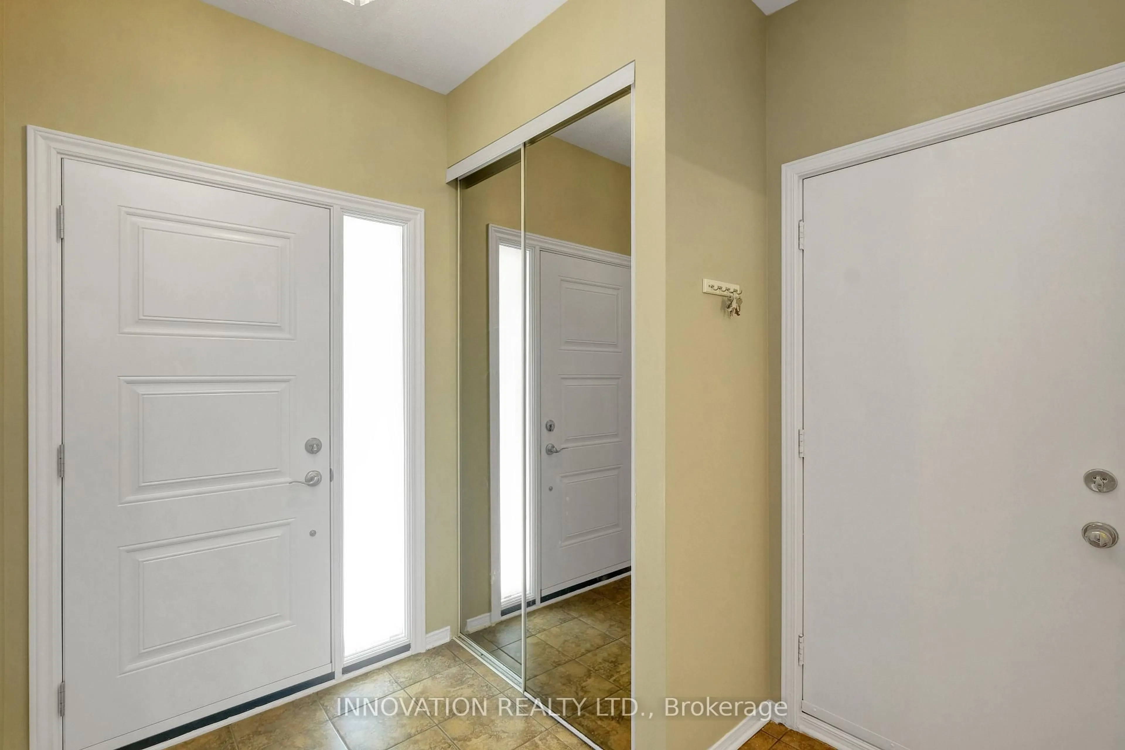 Indoor entryway for 36 Mersey Dr, Ottawa Ontario K2K 3A7