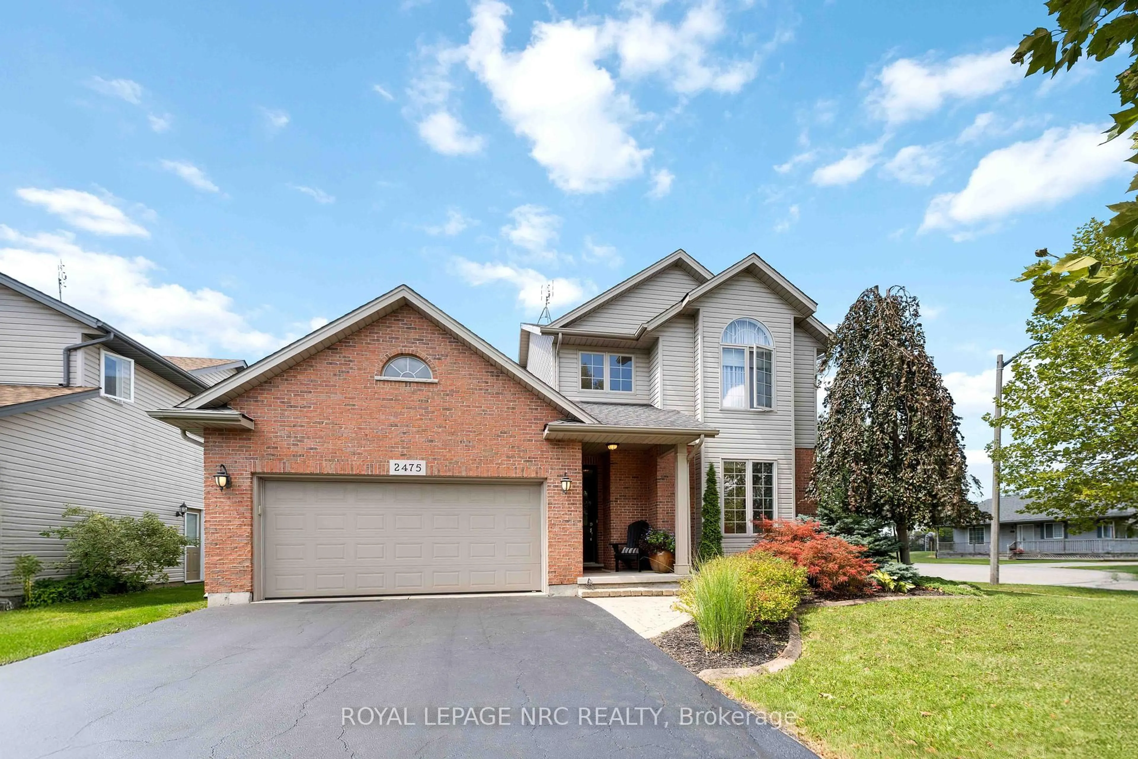 Home with brick exterior material, street for 2475 Diane St, Fort Erie Ontario L0S 1S0
