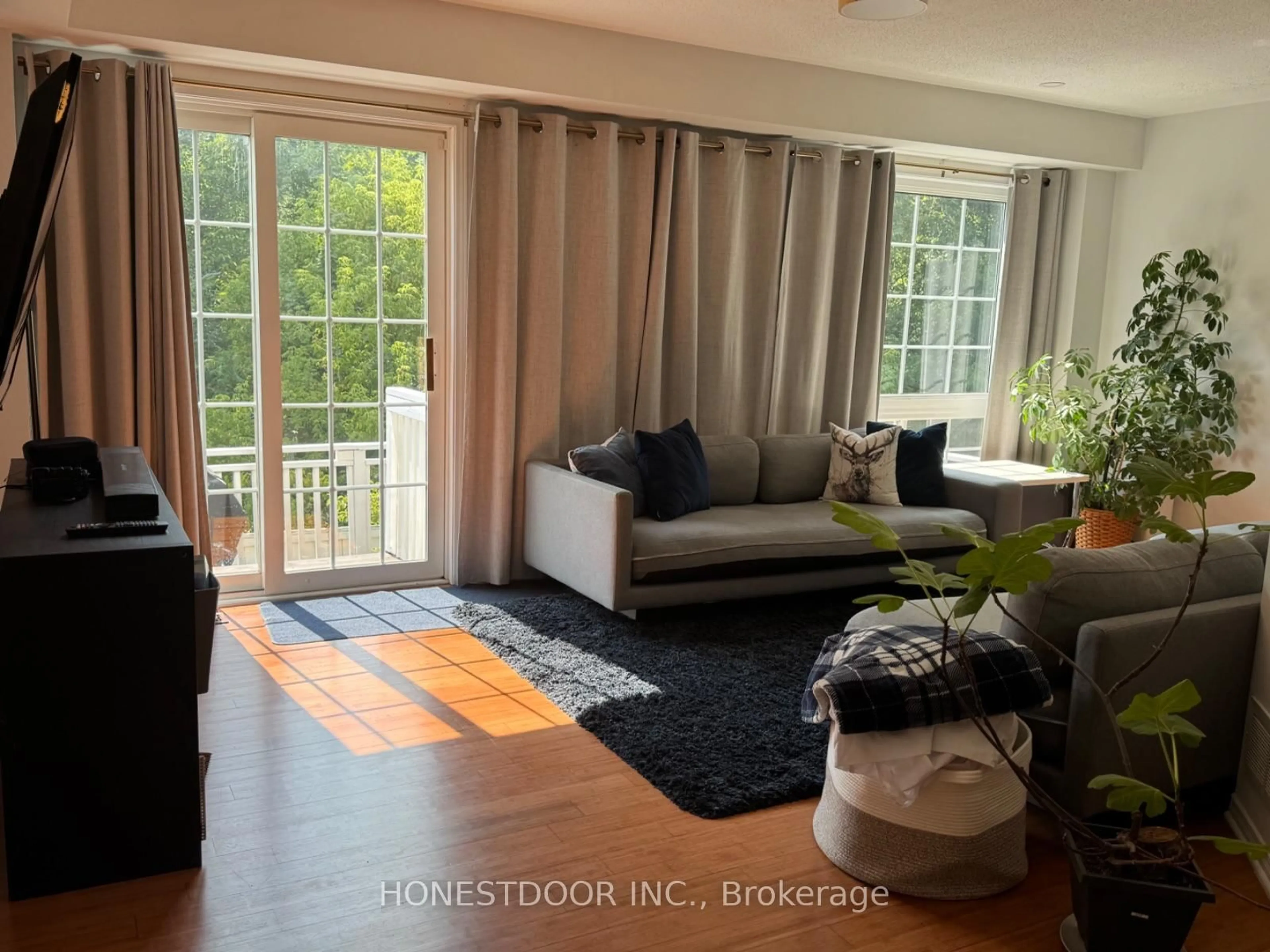 Living room with furniture, unknown for 374 Wisteria Cres, Ottawa Ontario K1V 0N9