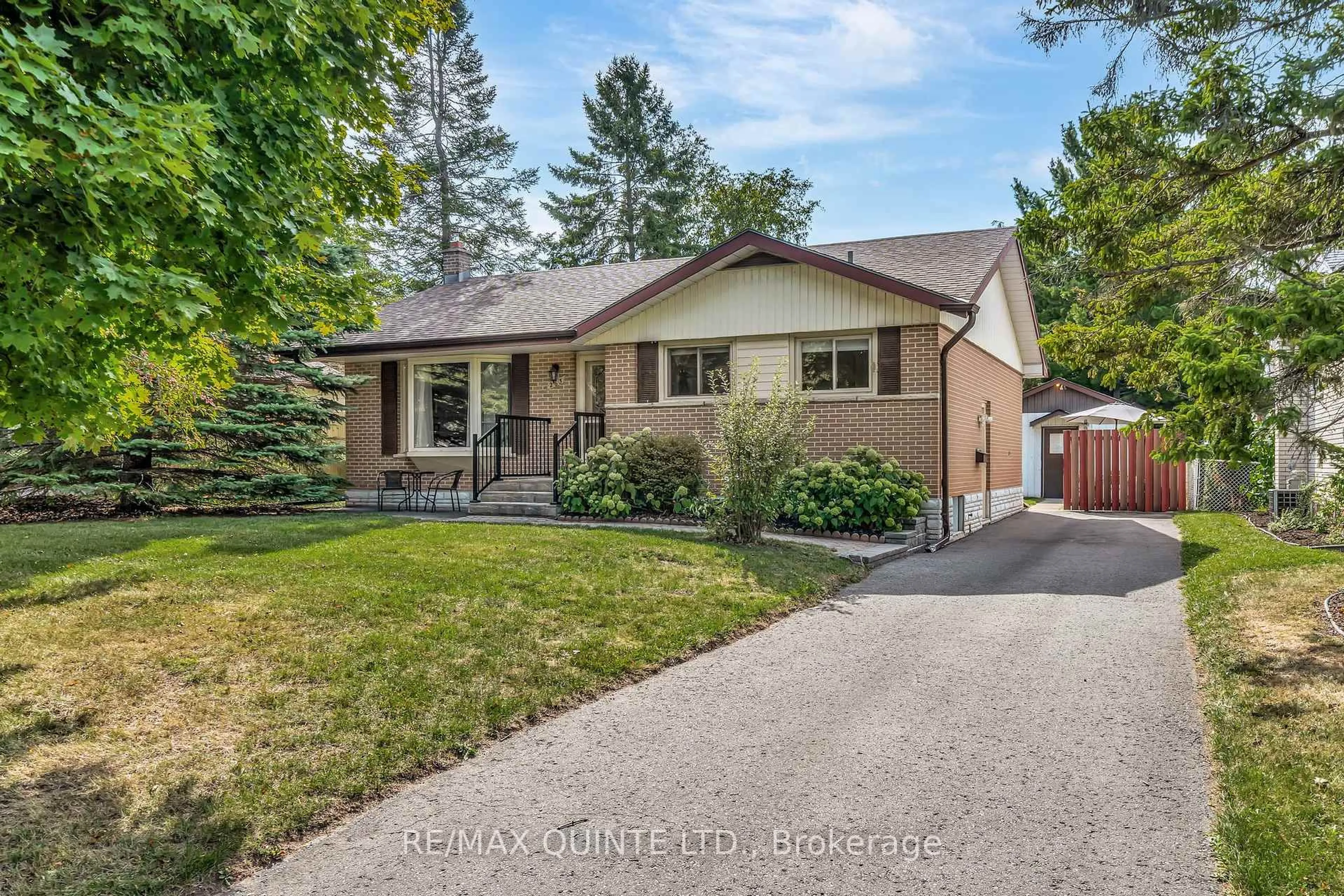 Unknown for 263 College St, Belleville Ontario K8P 2H7