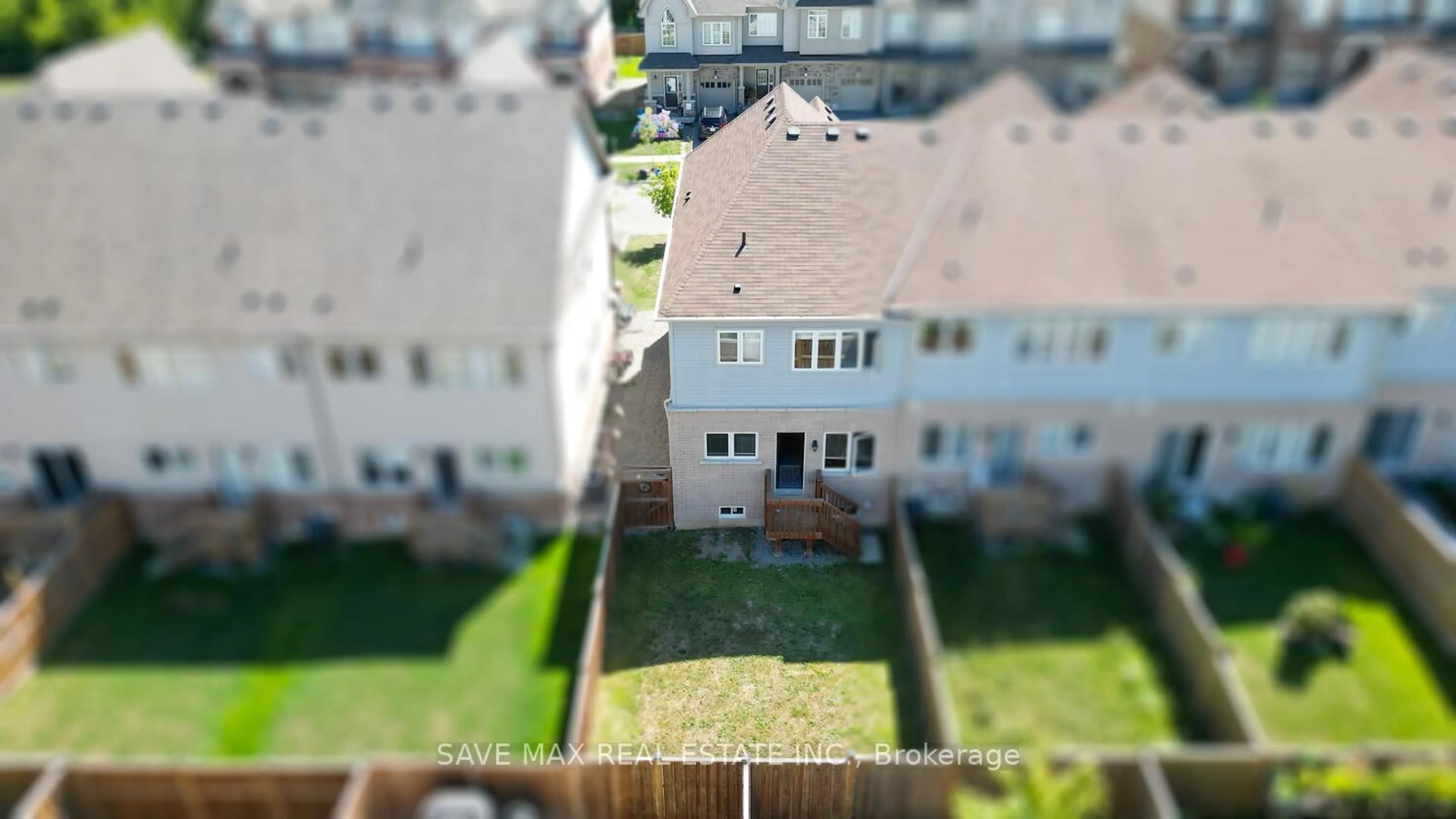 A pic from outside/outdoor area/front of a property/back of a property/a pic from drone, street for 4194 Cherry Heights Blvd, Lincoln Ontario L3J 0R3