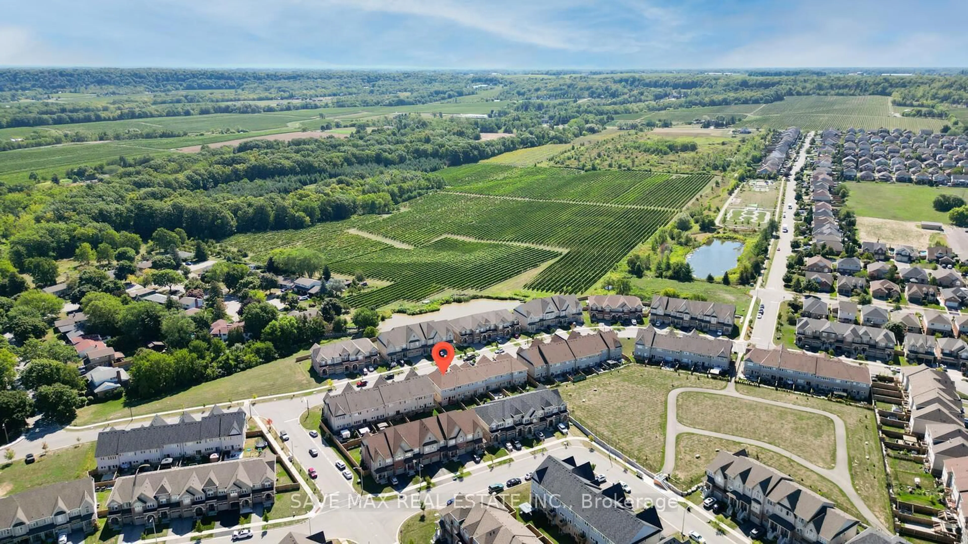 A pic from outside/outdoor area/front of a property/back of a property/a pic from drone, water/lake/river/ocean view for 4194 Cherry Heights Blvd, Lincoln Ontario L3J 0R3
