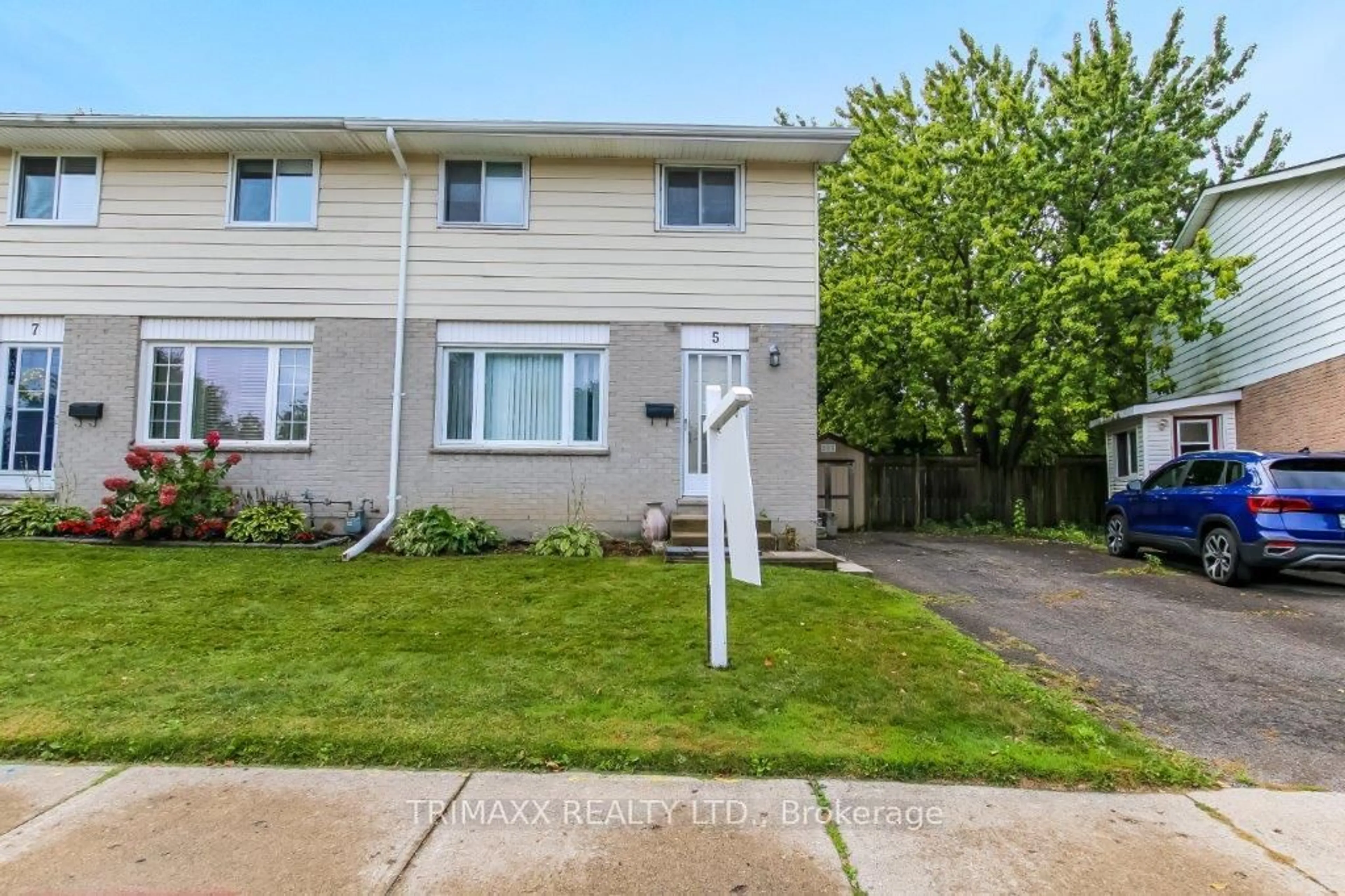 Unknown for 5 Aldersbrook Cres, London North Ontario N6G 3E1