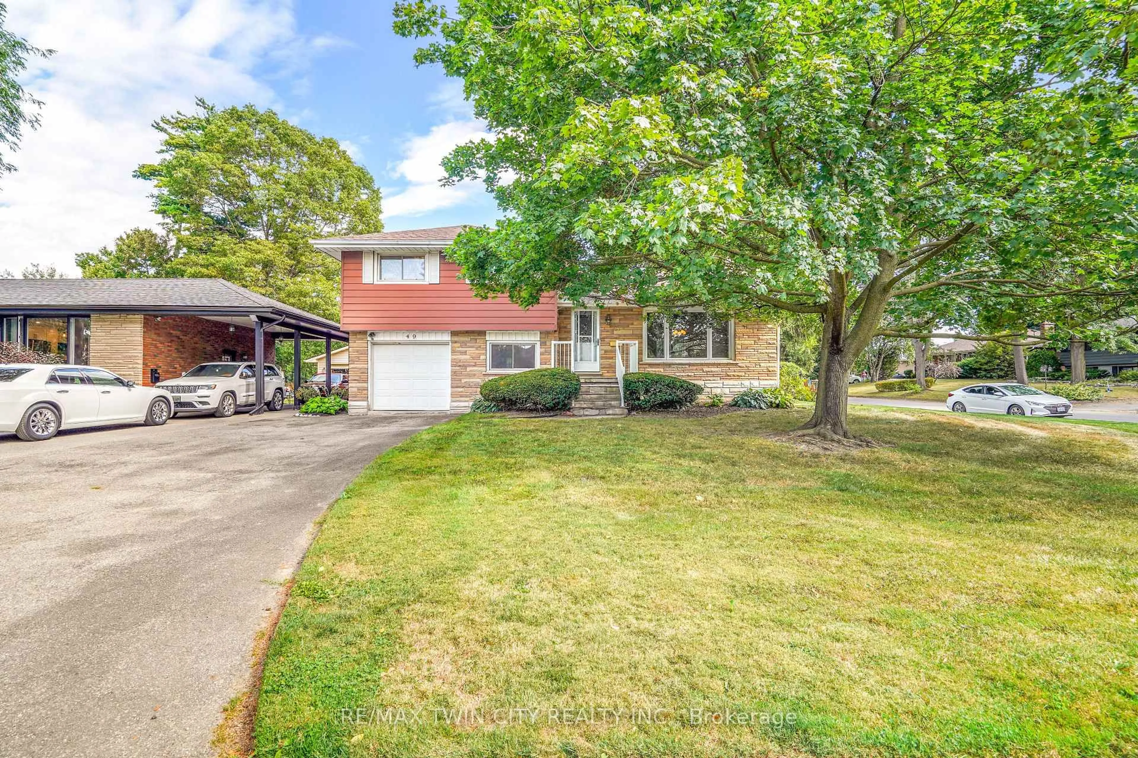 Unknown for 49 Pusey Blvd, Brantford Ontario N3R 2S1