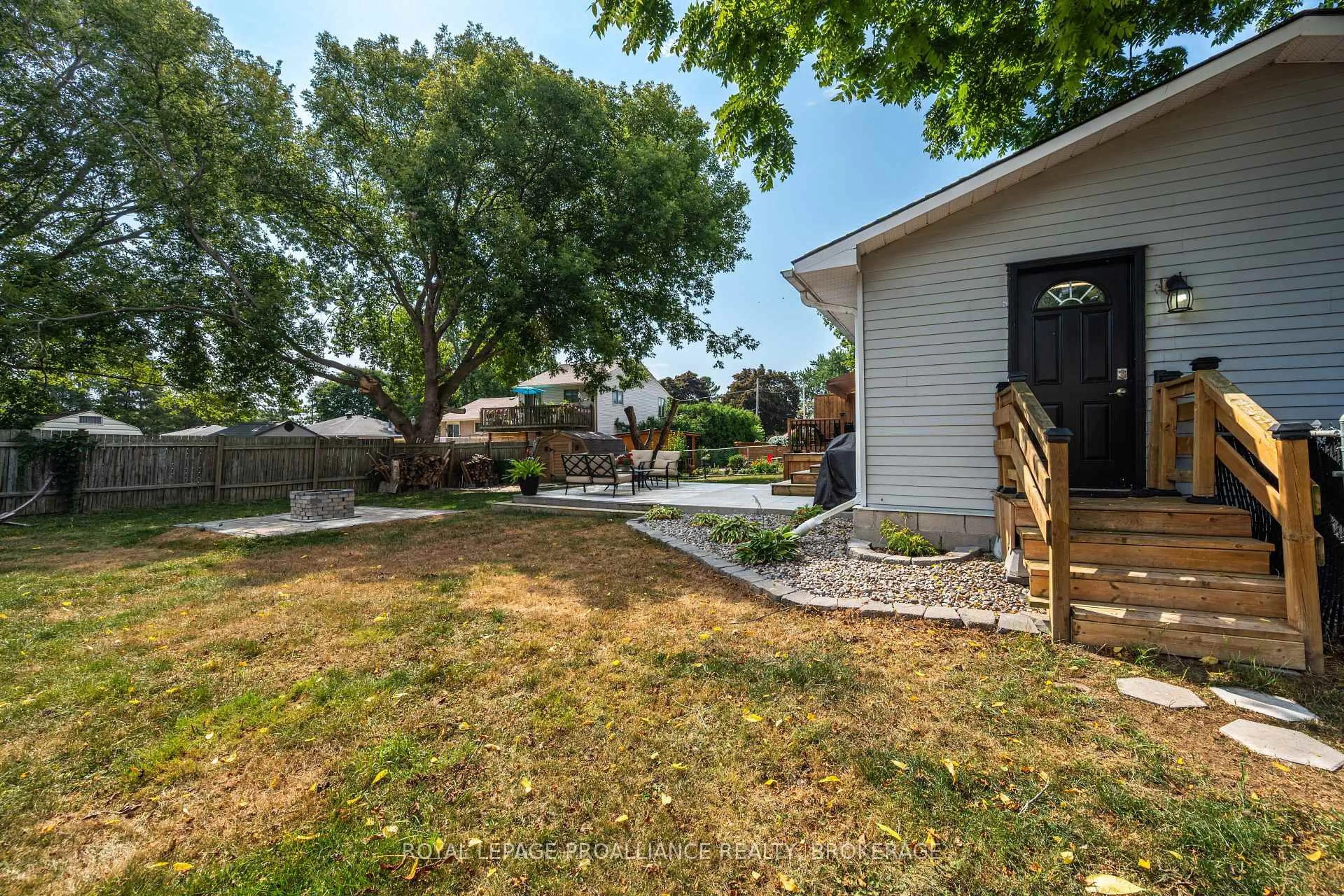 Unknown for 1412 Mildred St, Kingston Ontario K7L 4V4
