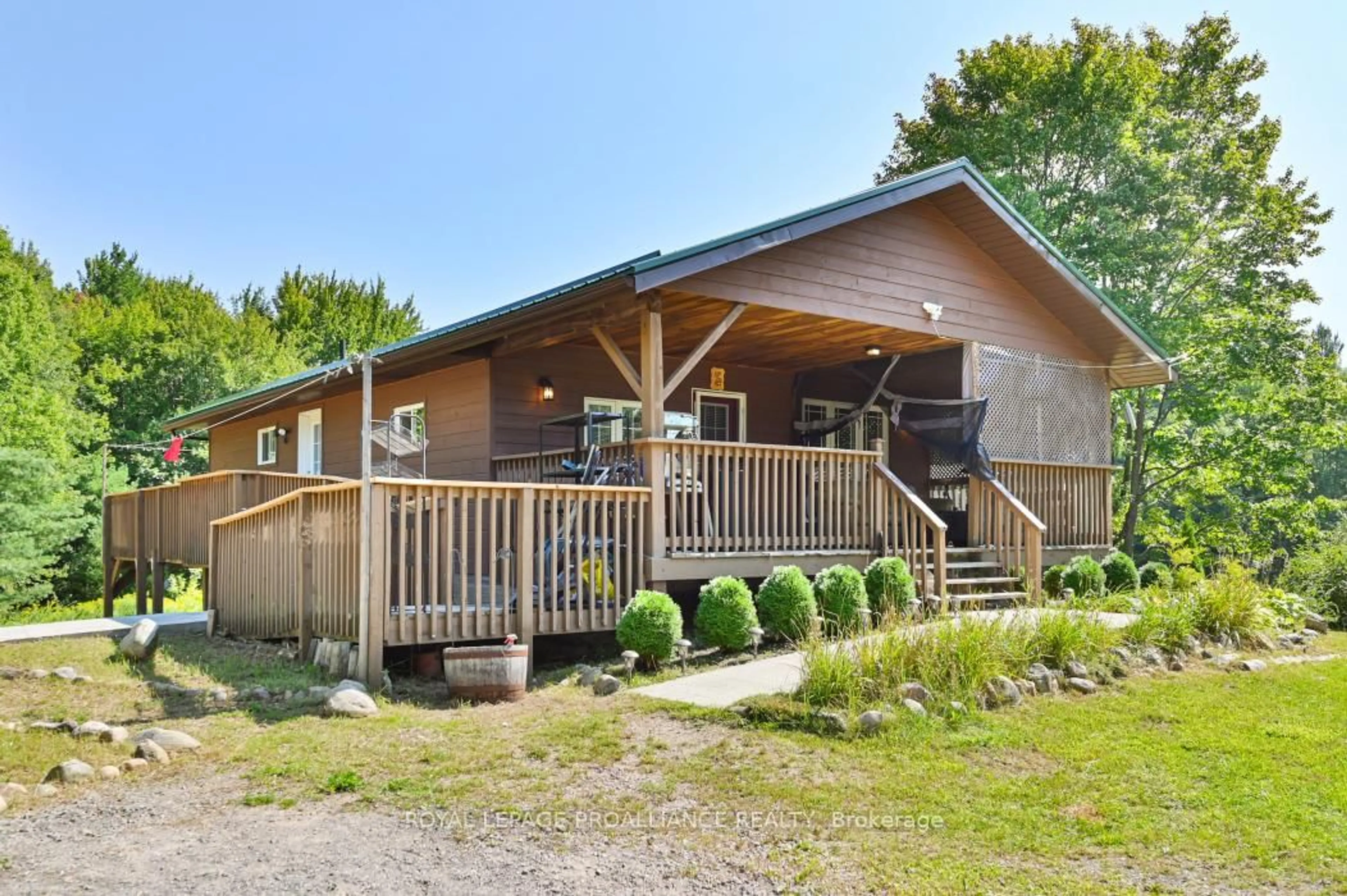 Patio, unknown for 11447 Highway 41, Kaladar Ontario K0H 1Z0