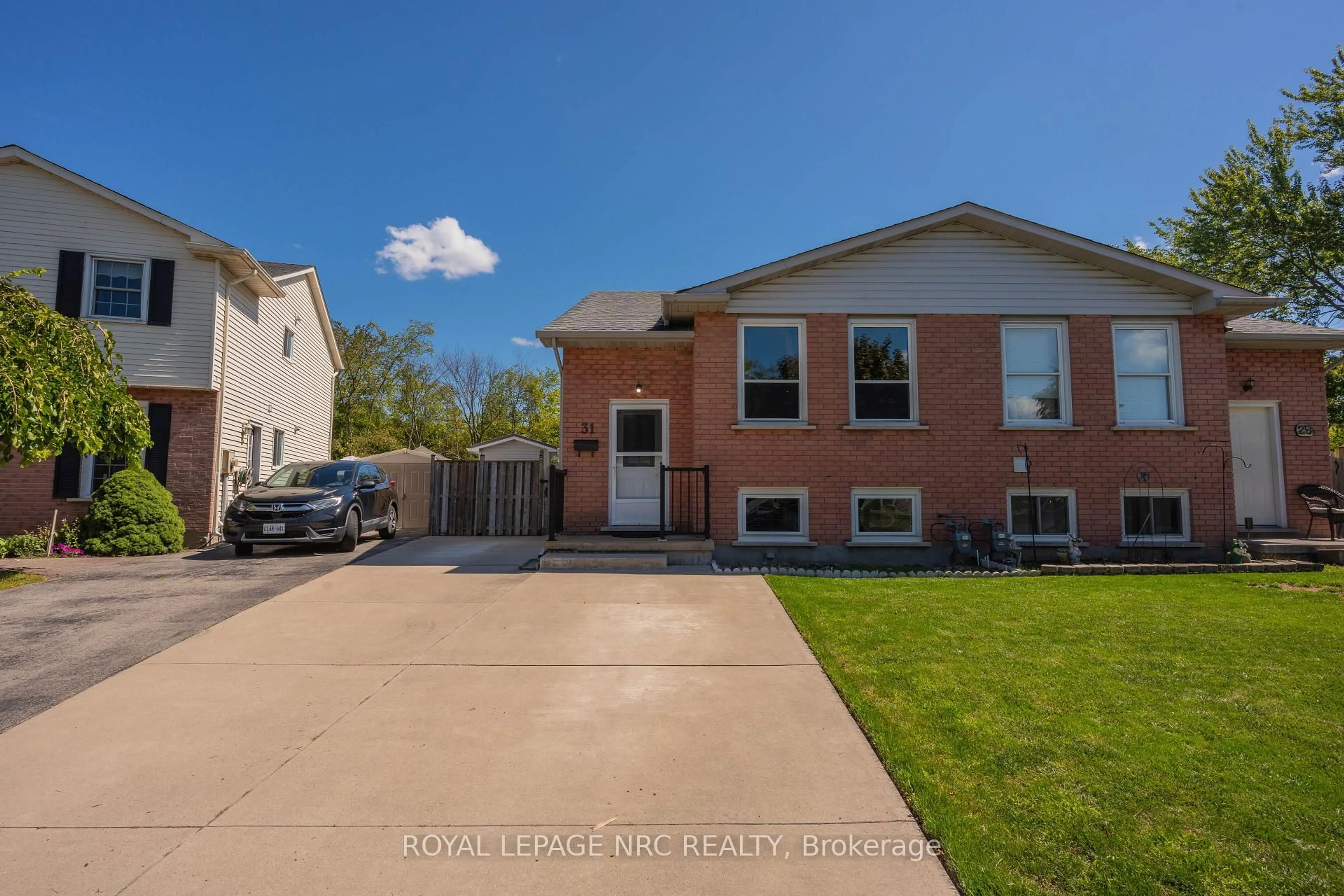 Unknown for 31 Station St, Welland Ontario L3C 5K8