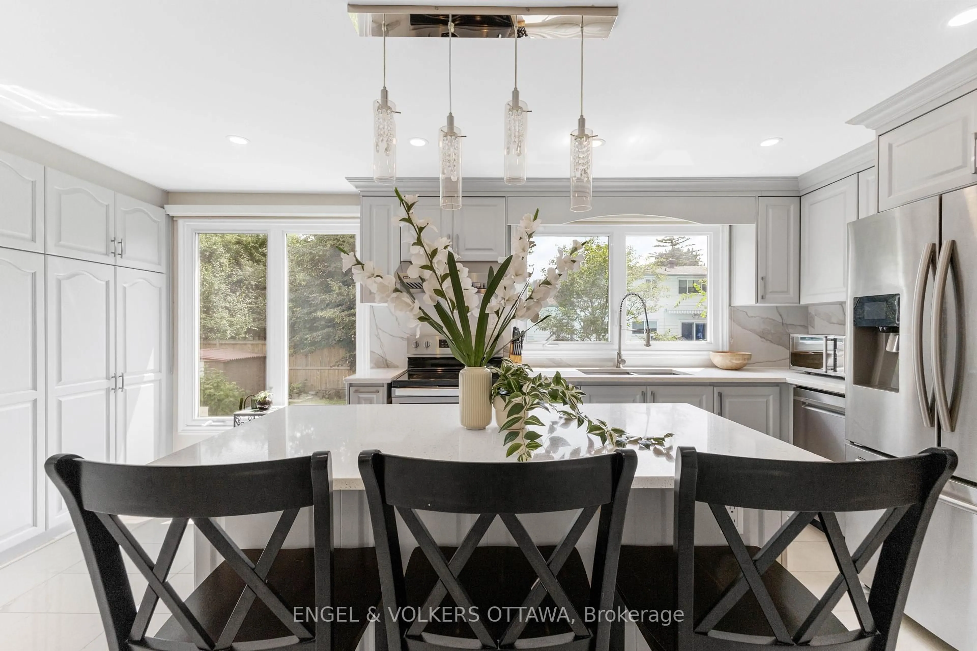Contemporary kitchen, ceramic/tile floor for 97 Queensline Dr, Ottawa Ontario K2H 7J6