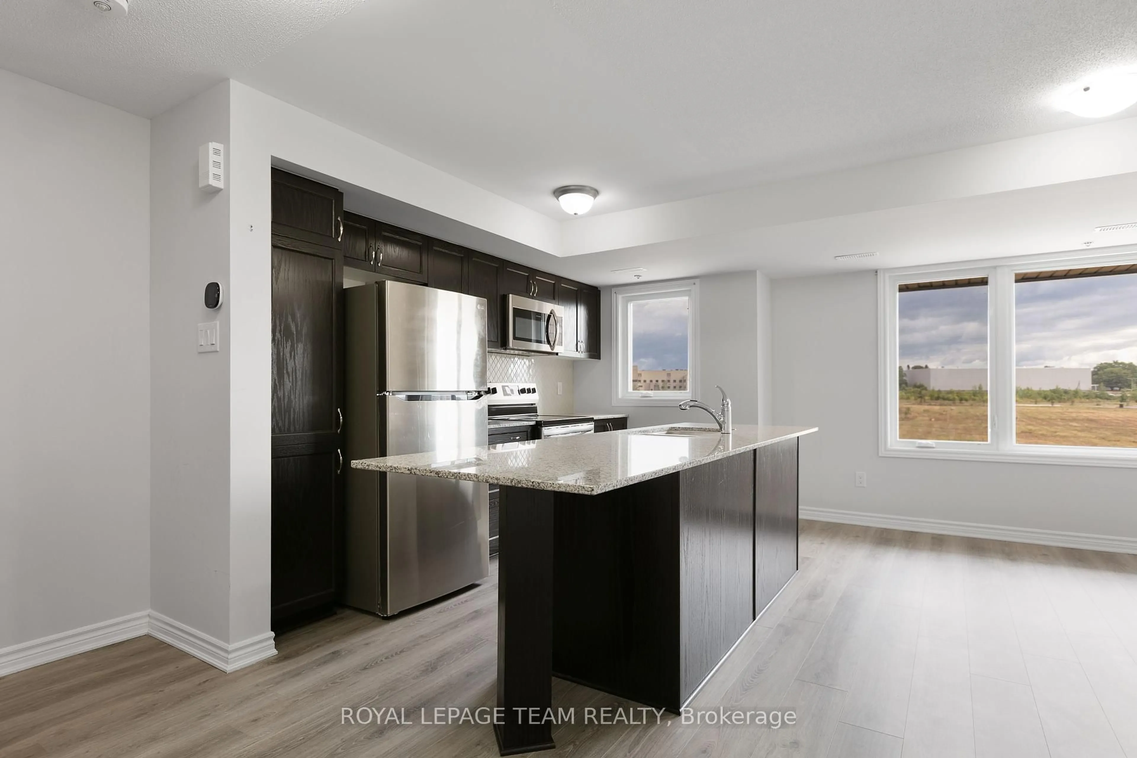 Open concept kitchen, unknown for 563 Ozawa Private #75, Ottawa Ontario K1K 4Z9