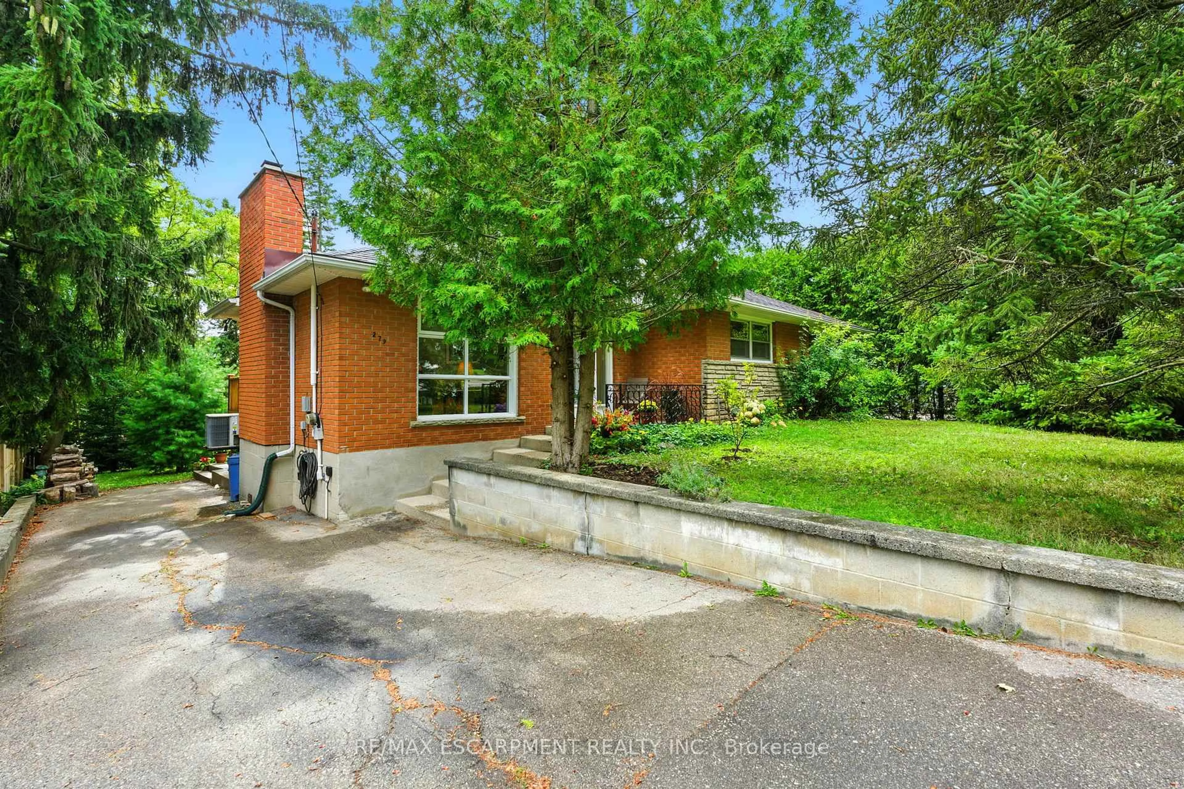 Home with brick exterior material, street for 279 Main St, Guelph/Eramosa Ontario N0B 2K0